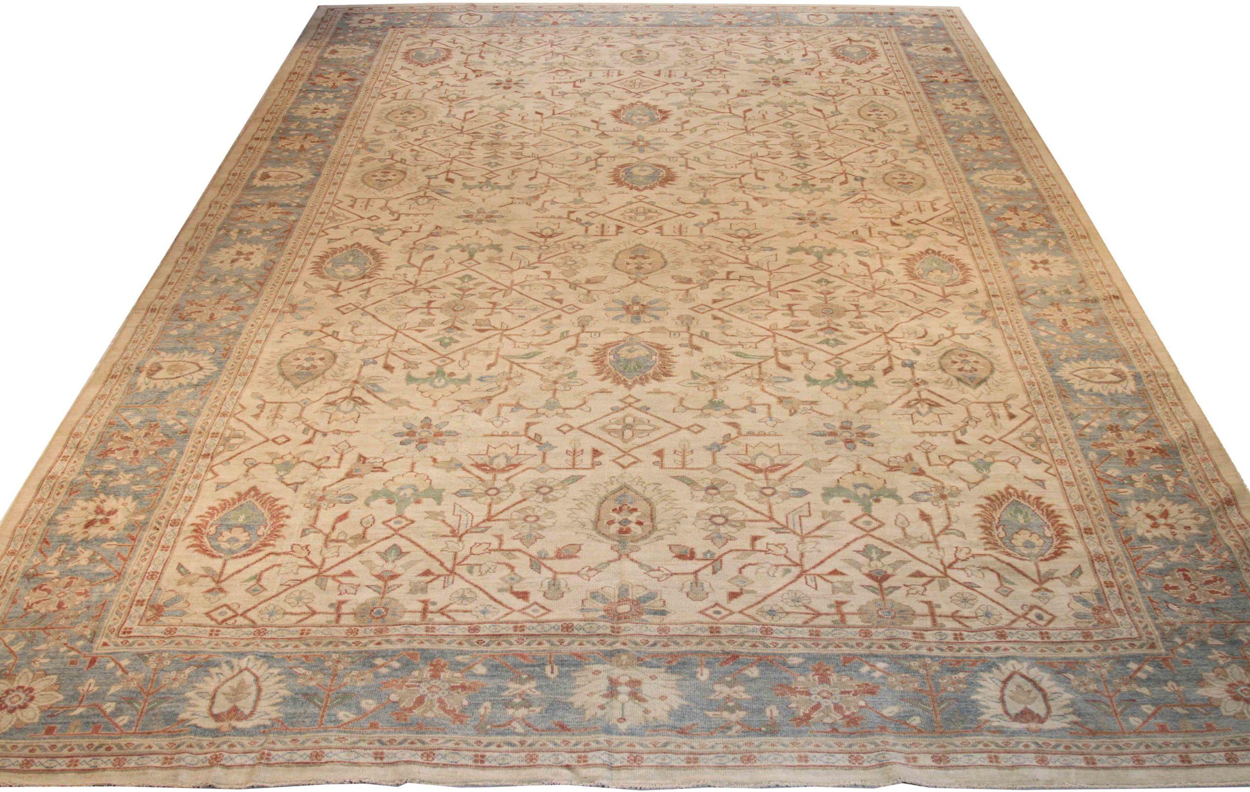Entdecken Sie die Eleganz dieses einzigartigen Sultanabads mit seiner wunderschönen Handwerkskunst aus der Zeit um 1990. Dieses exklusive Design, das mit viel Liebe zum Detail entworfen wurde, ist perfekt, um Ihren Raum zu verschönern.