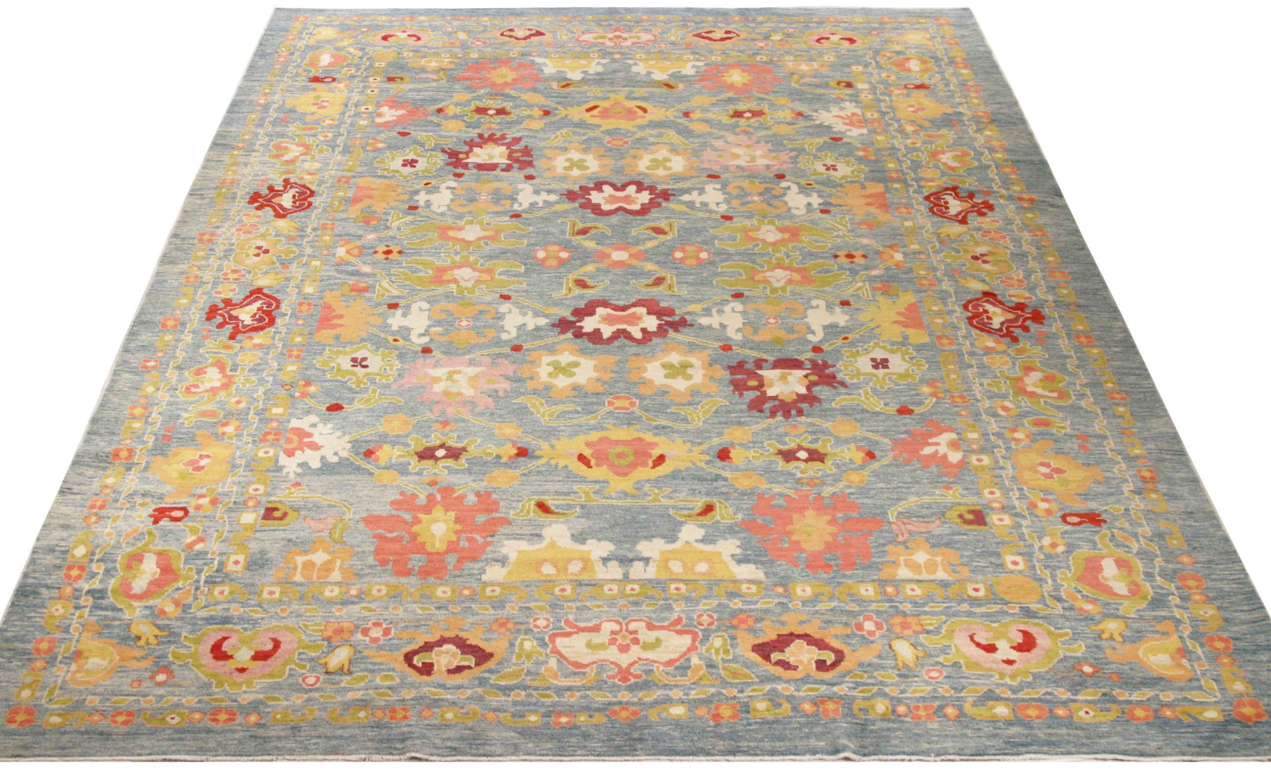 Entdecken Sie die Eleganz dieses einzigartigen Sultanabads, das sich durch wunderschöne Handwerkskunst auszeichnet. Dieses exklusive Design, das mit viel Liebe zum Detail entworfen wurde, ist perfekt, um Ihren Raum zu verschönern.