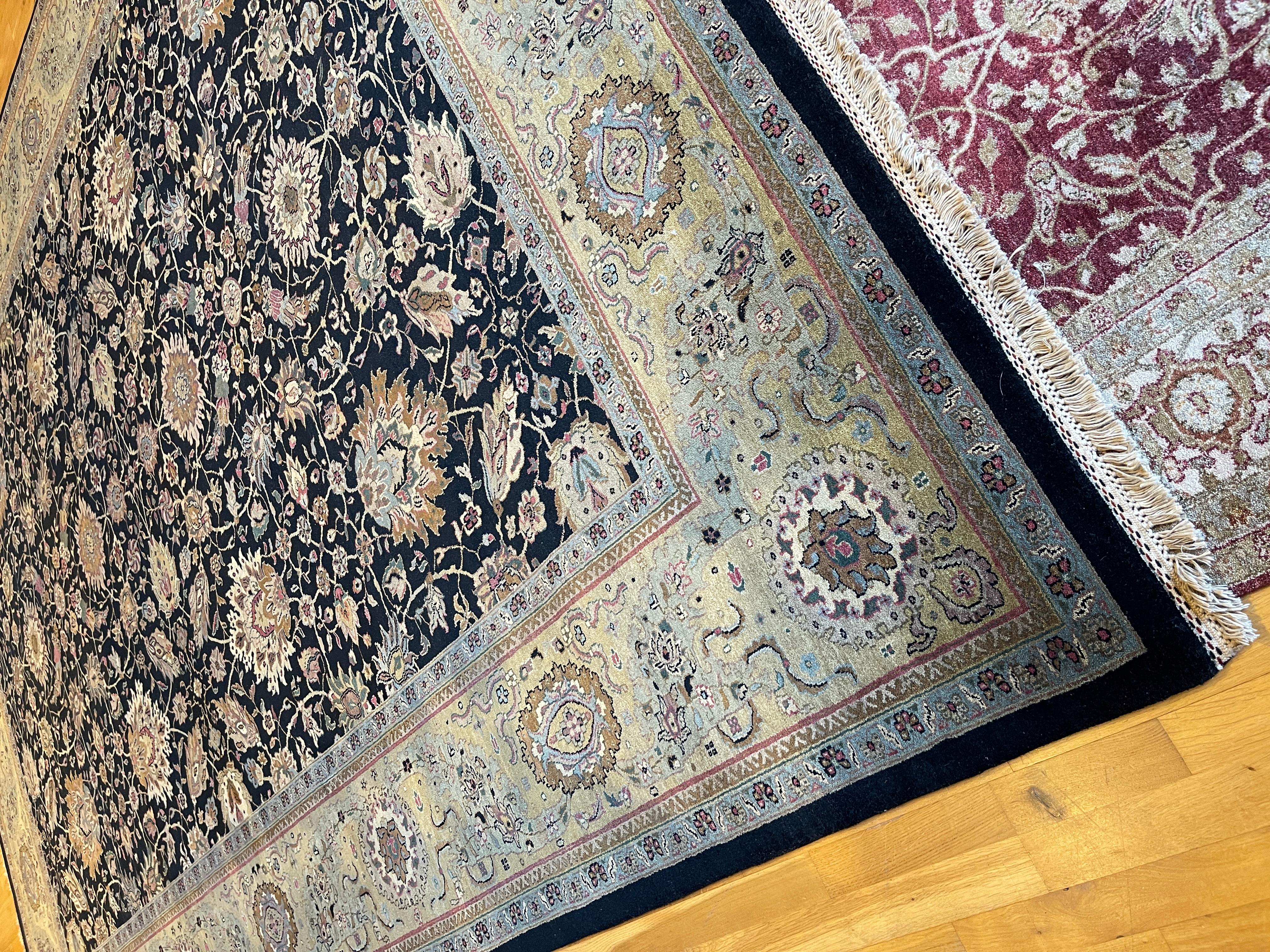 Sultanabad Design Rug  In New Condition For Sale In Los Angeles, CA