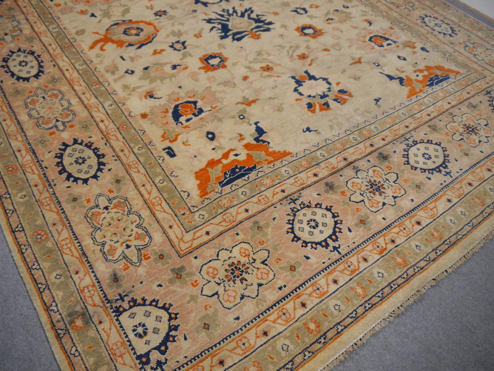Hand-Knotted 8 x 10 ft Sultanabad Mahal Design Rug Hand Knotted Wool Pile For Sale