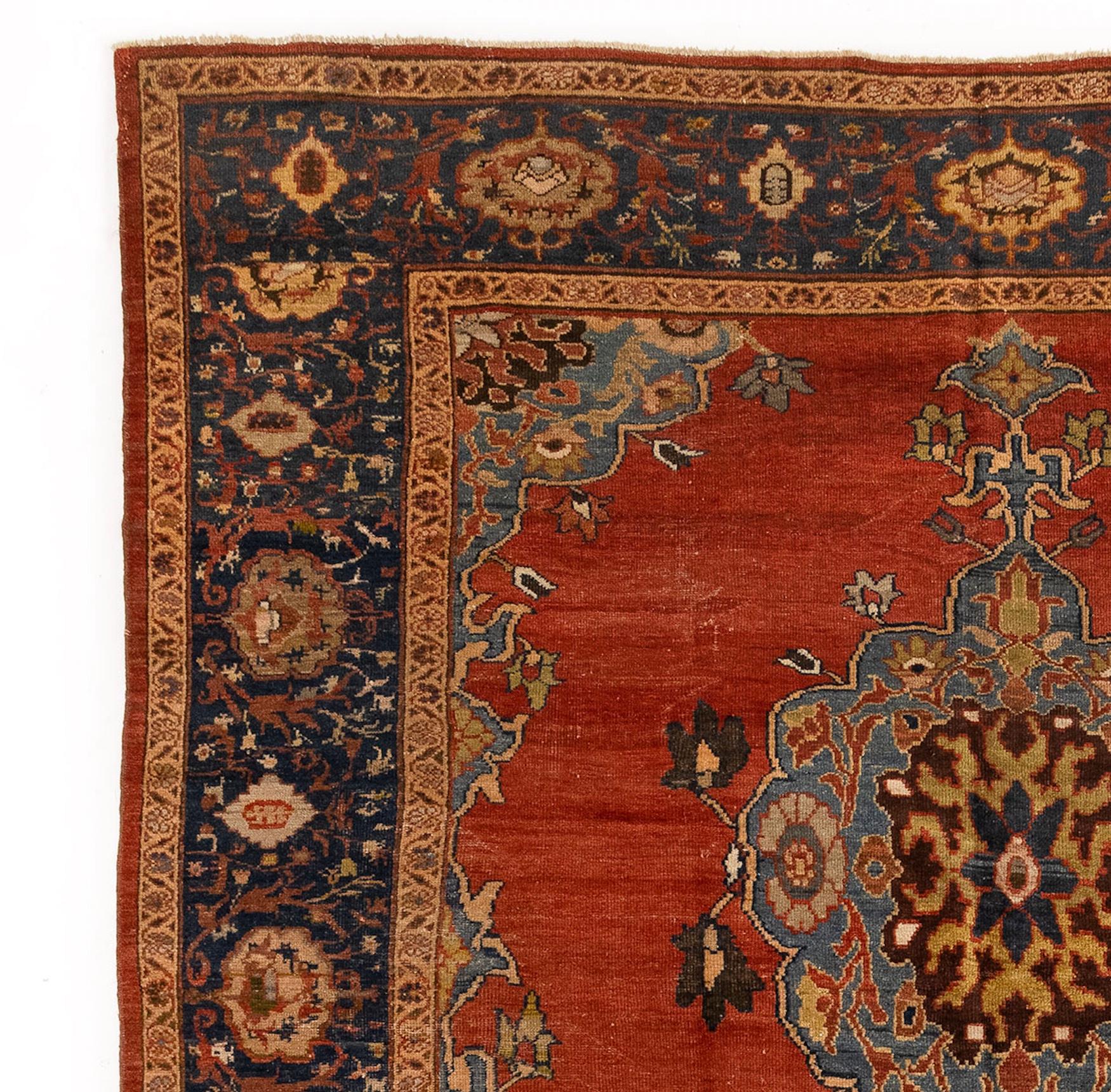Sultanabad Rug Antique, circa 1870s In Good Condition For Sale In Los Angeles, CA