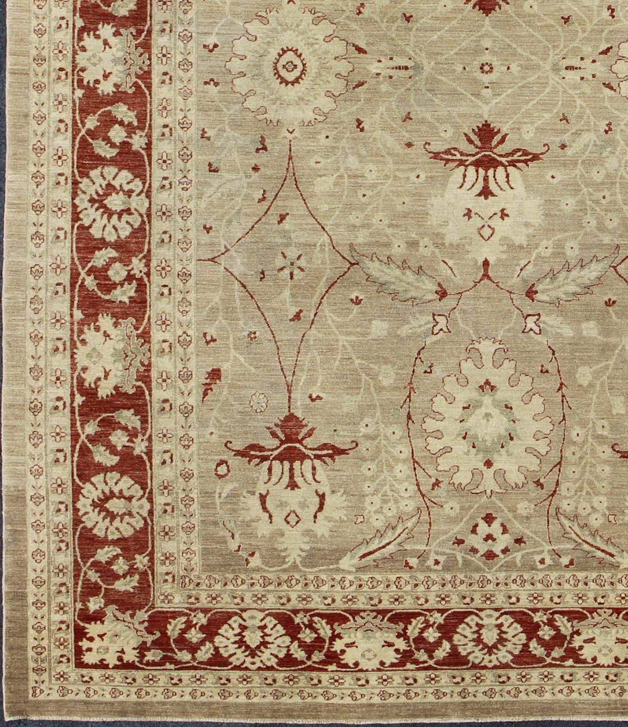 Large Vintage Sultanabad style fine rug with Stylized Floral Design in Cream and Garnet Red, Keivan Woven Arts / rug kb-97095, country of origin / type: Pakistan / Sultanabad.

Measures: 10' x 13'9

This vintage Sultanabad carpet from Pakistan