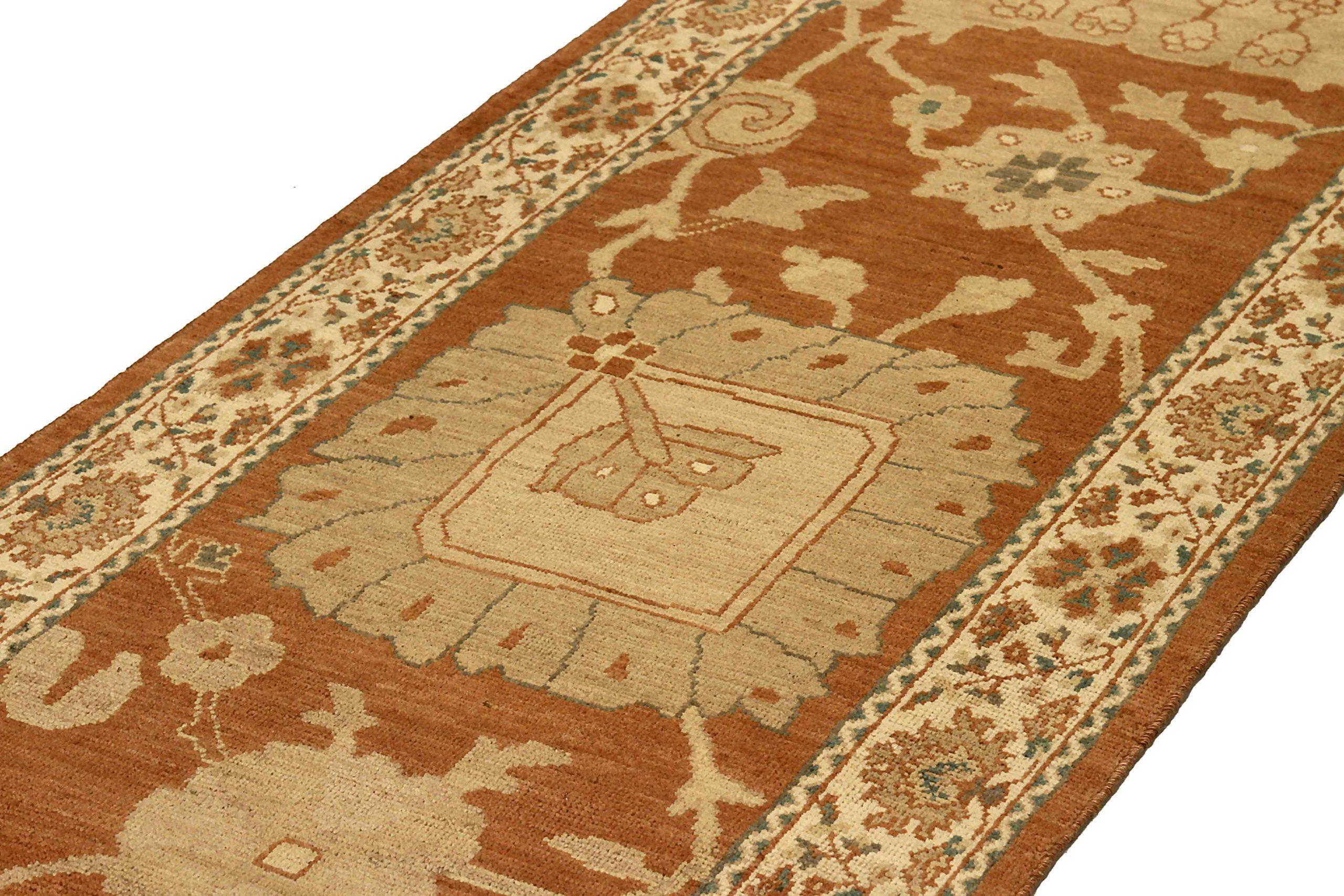 Sultanabad Runner Rug Circa 1990 - 61005 im Zustand „Hervorragend“ im Angebot in Dallas, TX
