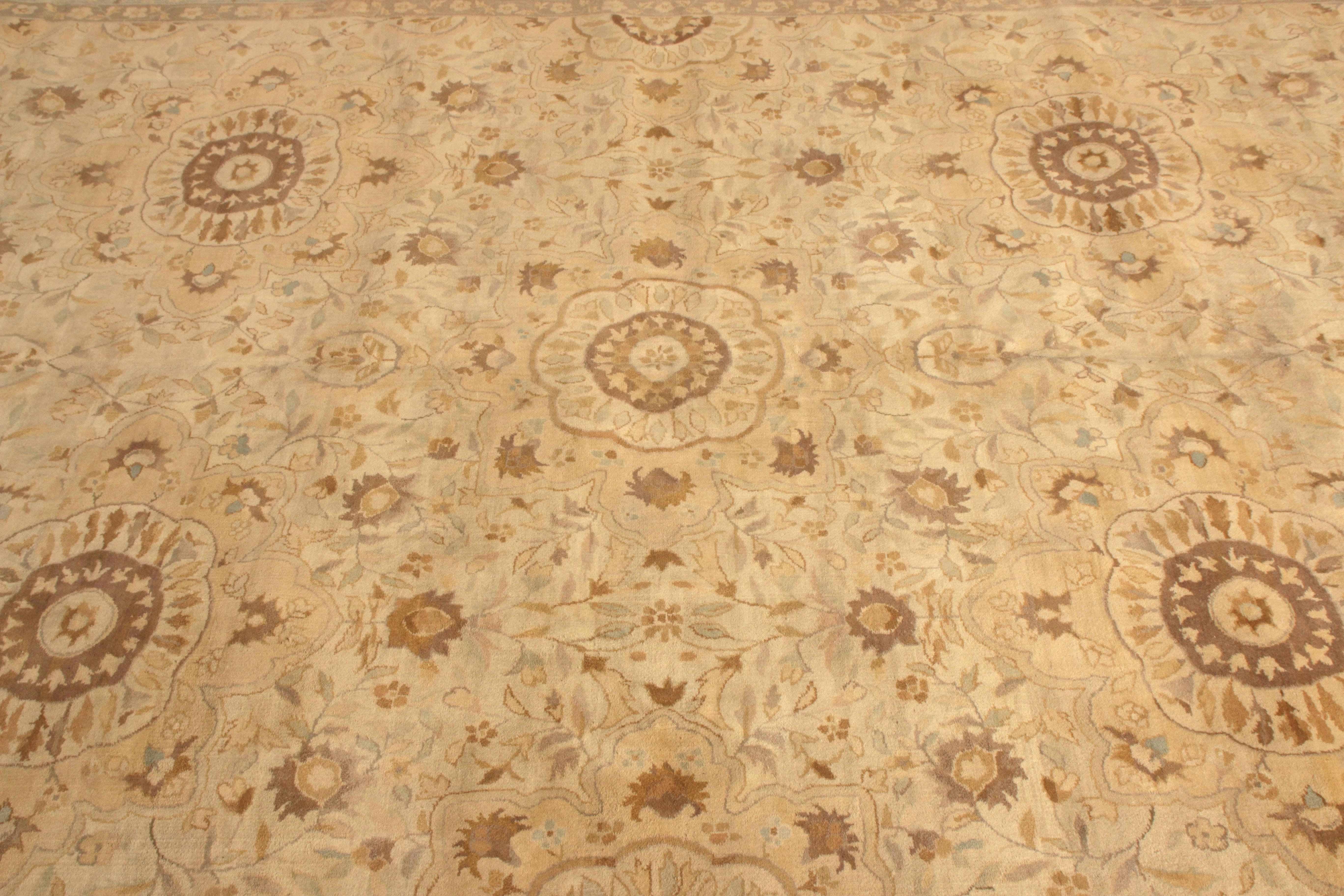 Rug & Kilim's Sultanabad Style Rug Beige Blue Classic Floral Pattern In New Condition In Long Island City, NY