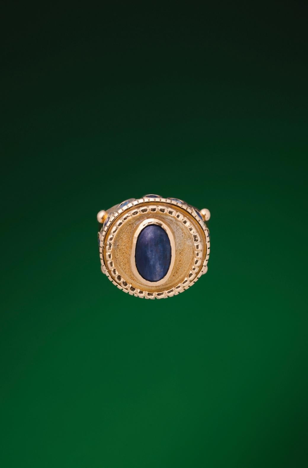 Im Angebot: Sultanato Ring aus 18 Karat Gold mit Tansanit, Saphiren und Aquamarinen () 6