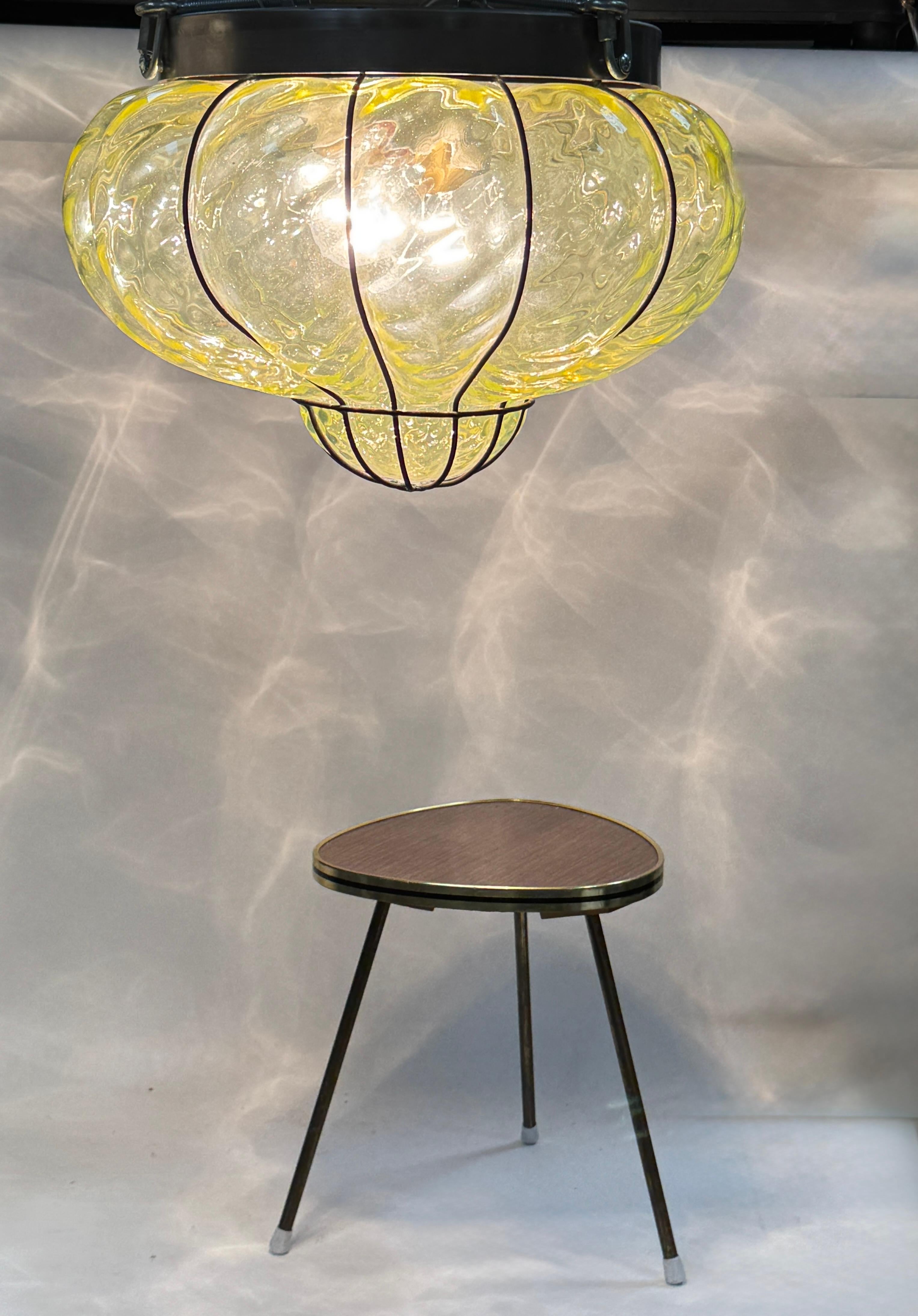 Sultano Onion Dome Eisen Käfig venezianischen Glas Flush Mount oder Wandleuchter, Italien 1950er Jahre im Angebot 7