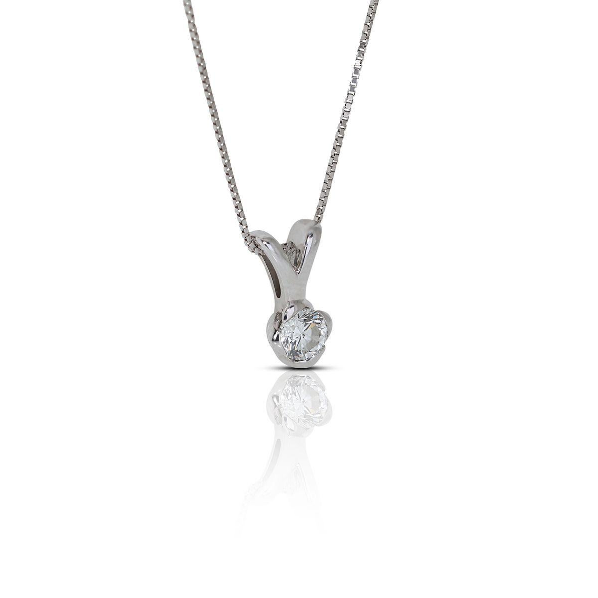 Round Cut Sultry White Gold Solitaire Diamond Necklace For Sale