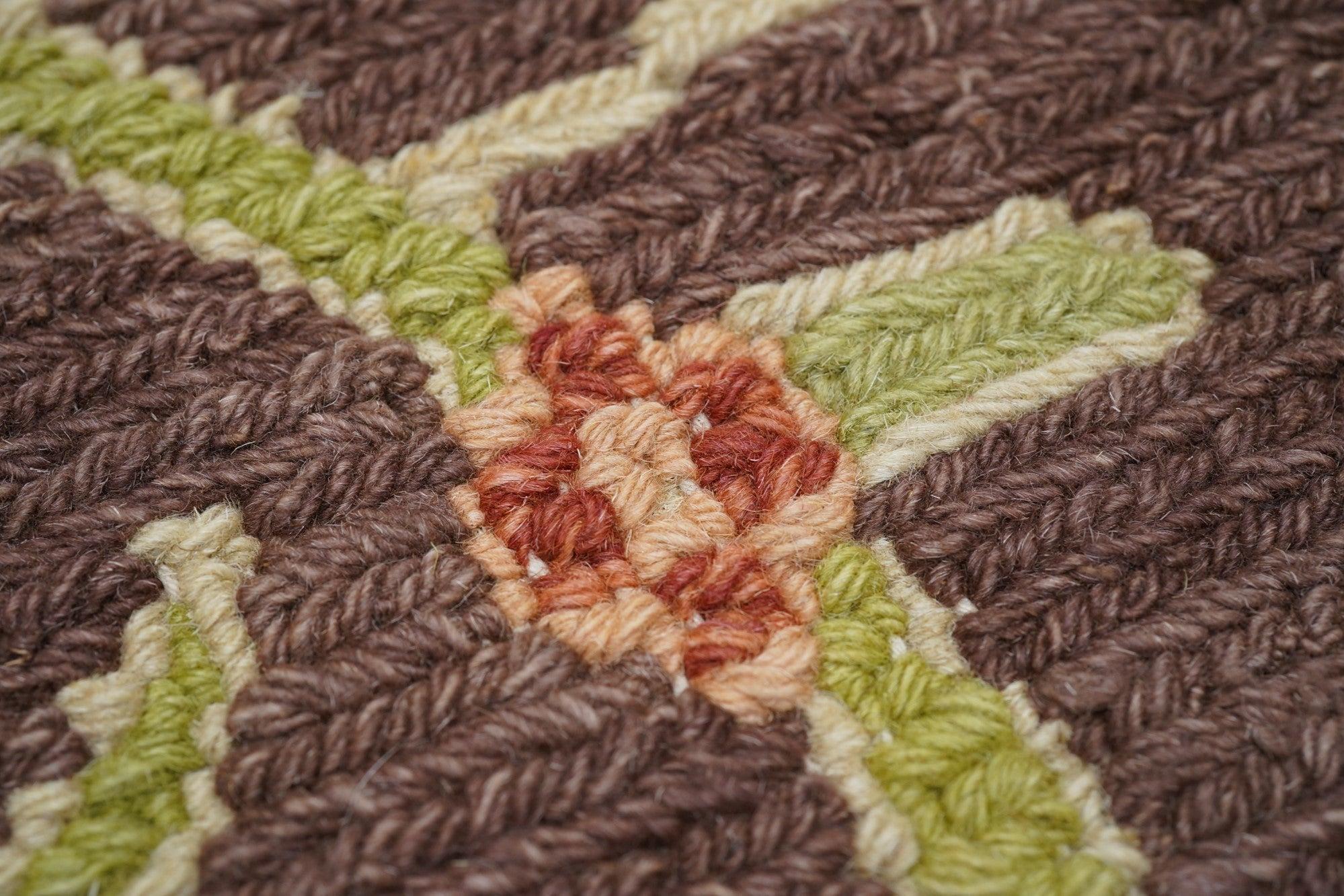 Tappeto Sumak 4'1'' x 5'11'' in vendita 1