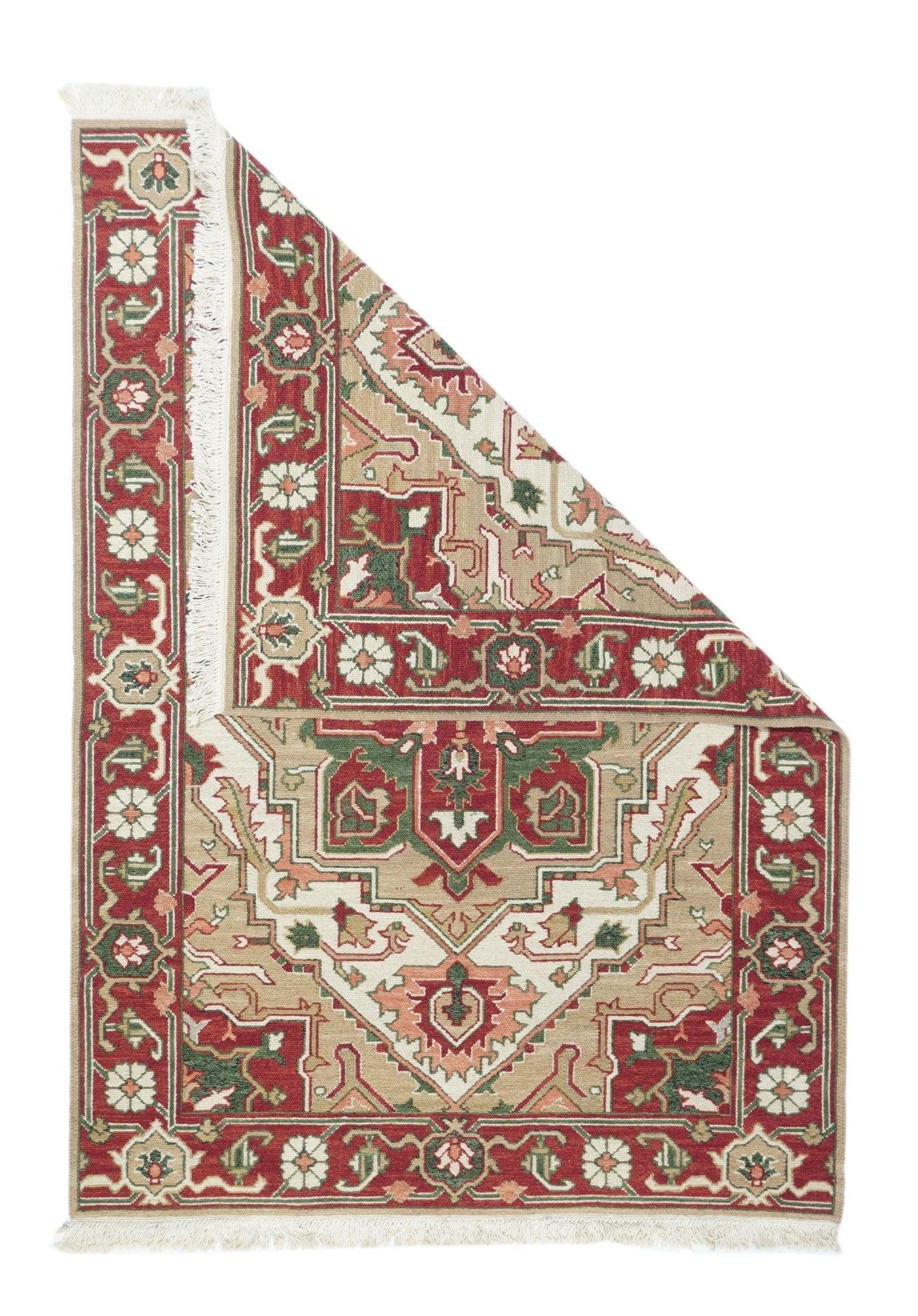 Sumak Teppich 4'1'' x 6'1''. Eher eine Technik als eine bestimmte Art, bei der die Kettfäden mit farbigen Schussfäden umwickelt werden, um ein Muster zu erzeugen. Kaukasische, türkische, persische und andere Typen. Ergibt einen flachen, florfreien