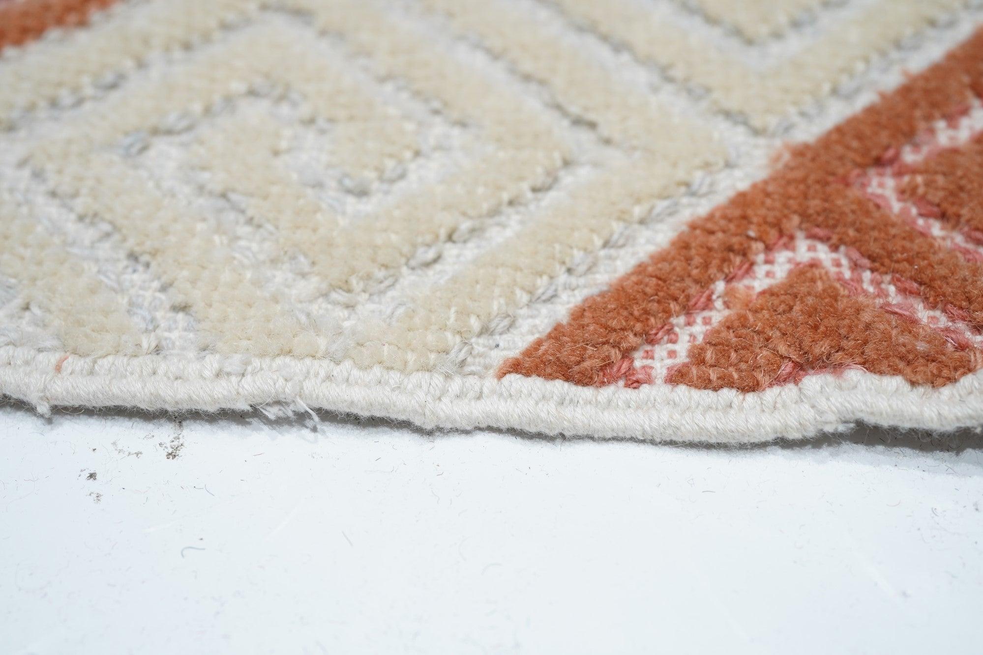 Sumak Rug 7'9'' x 9'9'' In New Condition For Sale In New York, NY