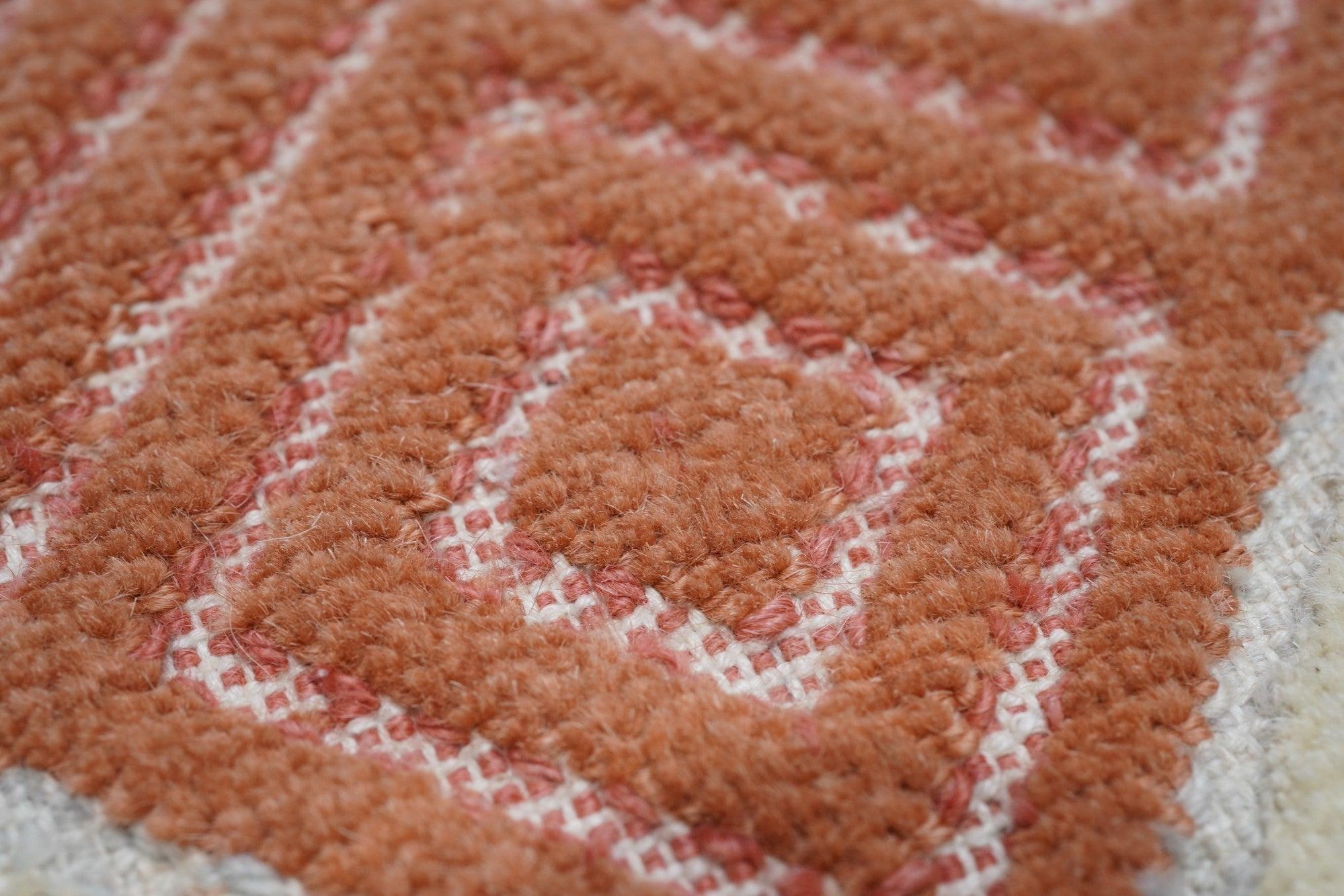 Sumak Rug 7'9'' x 9'9'' For Sale 1