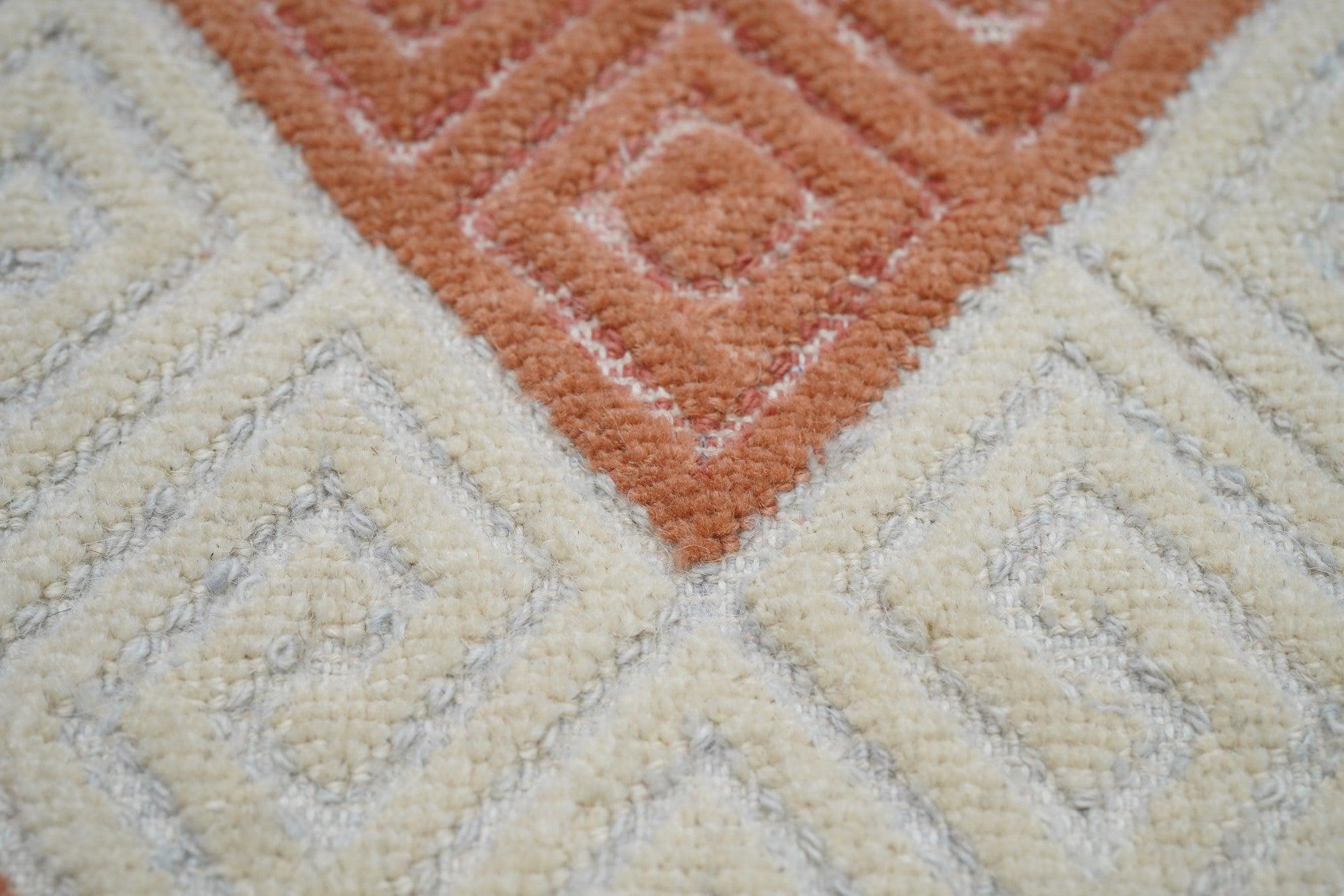 Sumak Rug 7'9'' x 9'9'' For Sale 3