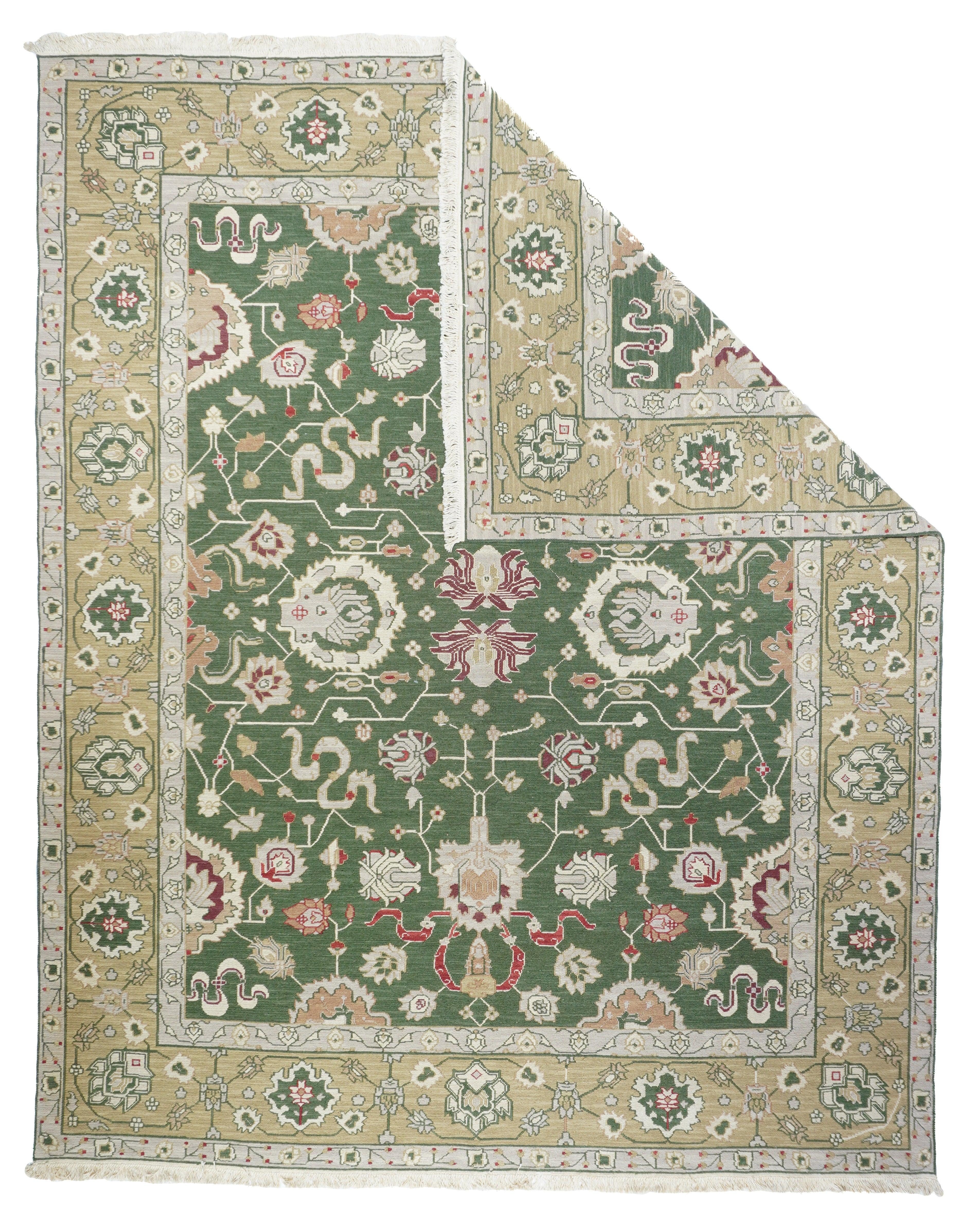 Sumak Teppich 8'0'' x 10'0''. Eher eine Technik als eine bestimmte Art, bei der die Kettfäden mit farbigen Schussfäden umwickelt werden, um ein Muster zu erzeugen. Kaukasische, türkische, persische und andere Typen.  Ergibt einen flachen, florfreien