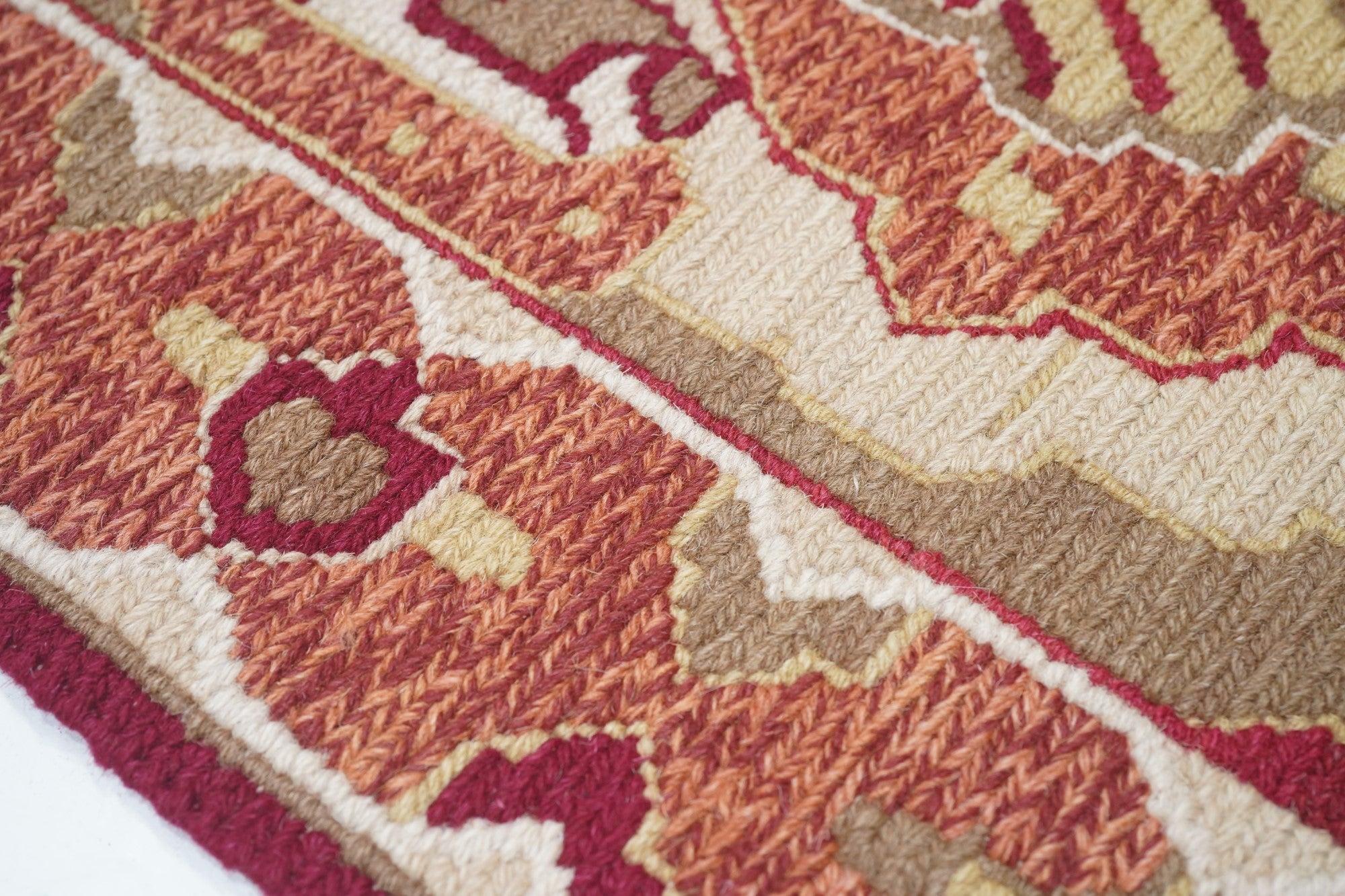 XXIe siècle et contemporain Tapis de course Sumak 2'7'' x 7'10'' en vente