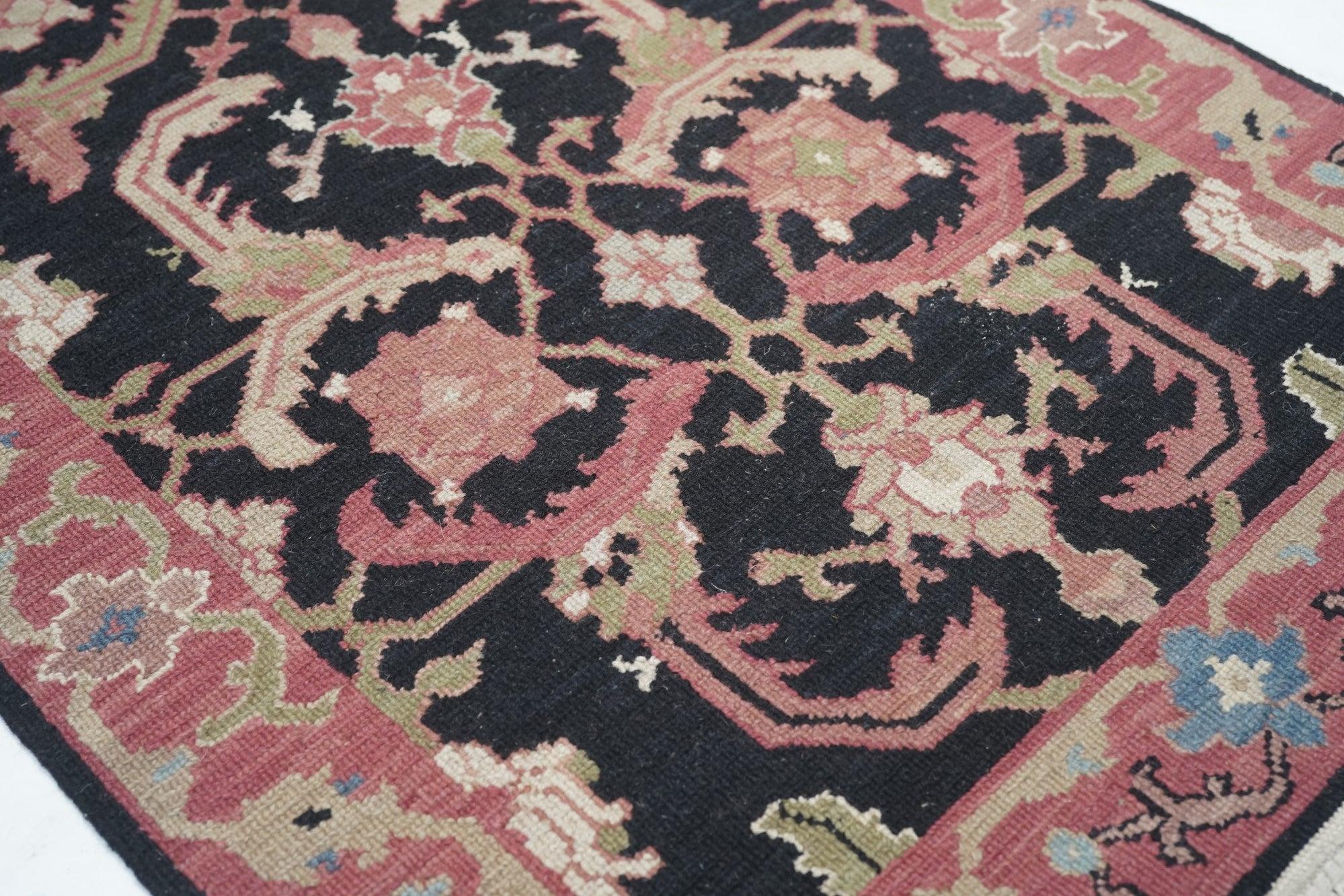 Tapis de course Sumak 2'7'' x 8'0