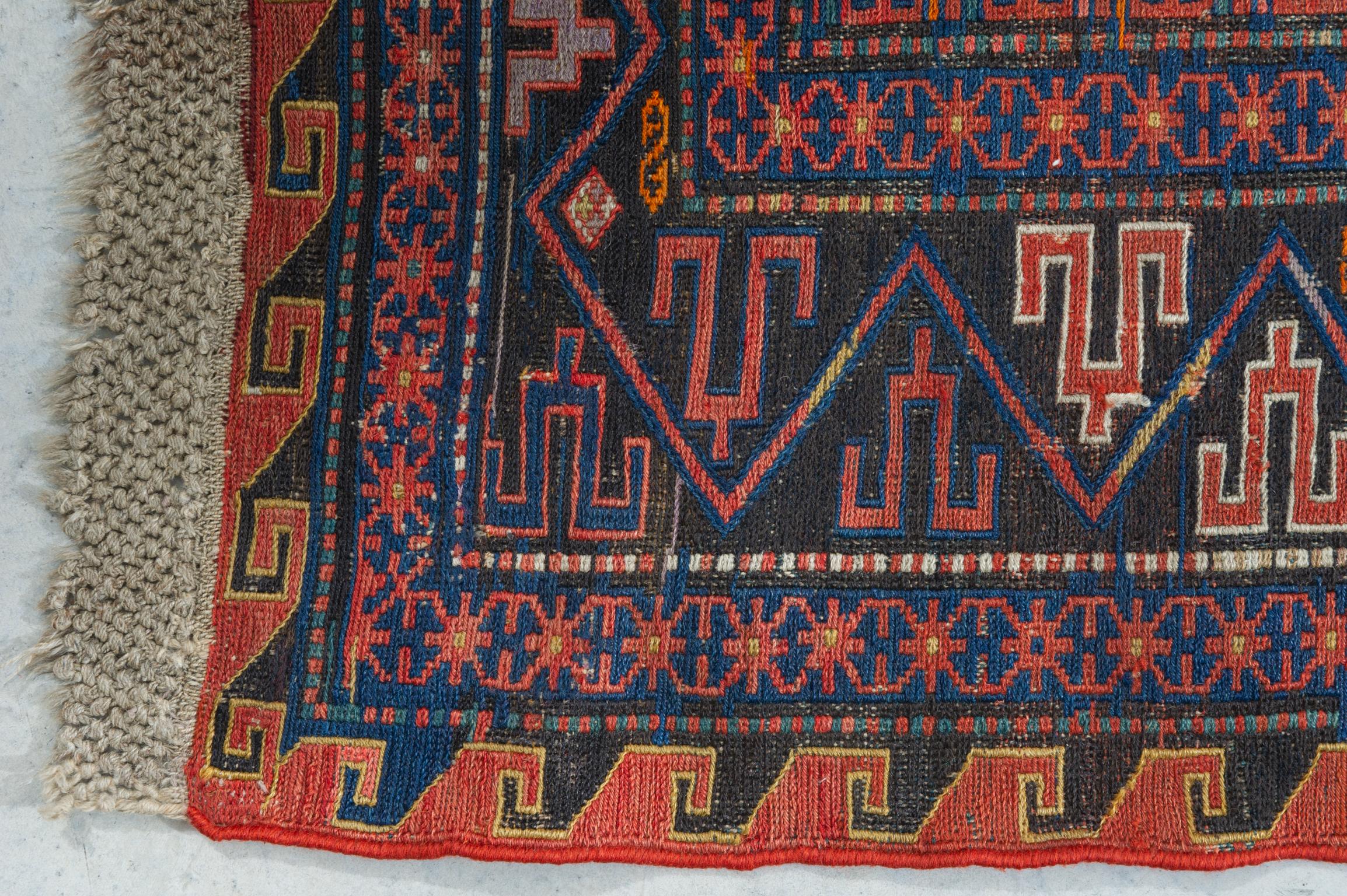 Antiker Sumachischer Teppich aus Privatsammlung (20. Jahrhundert) im Angebot