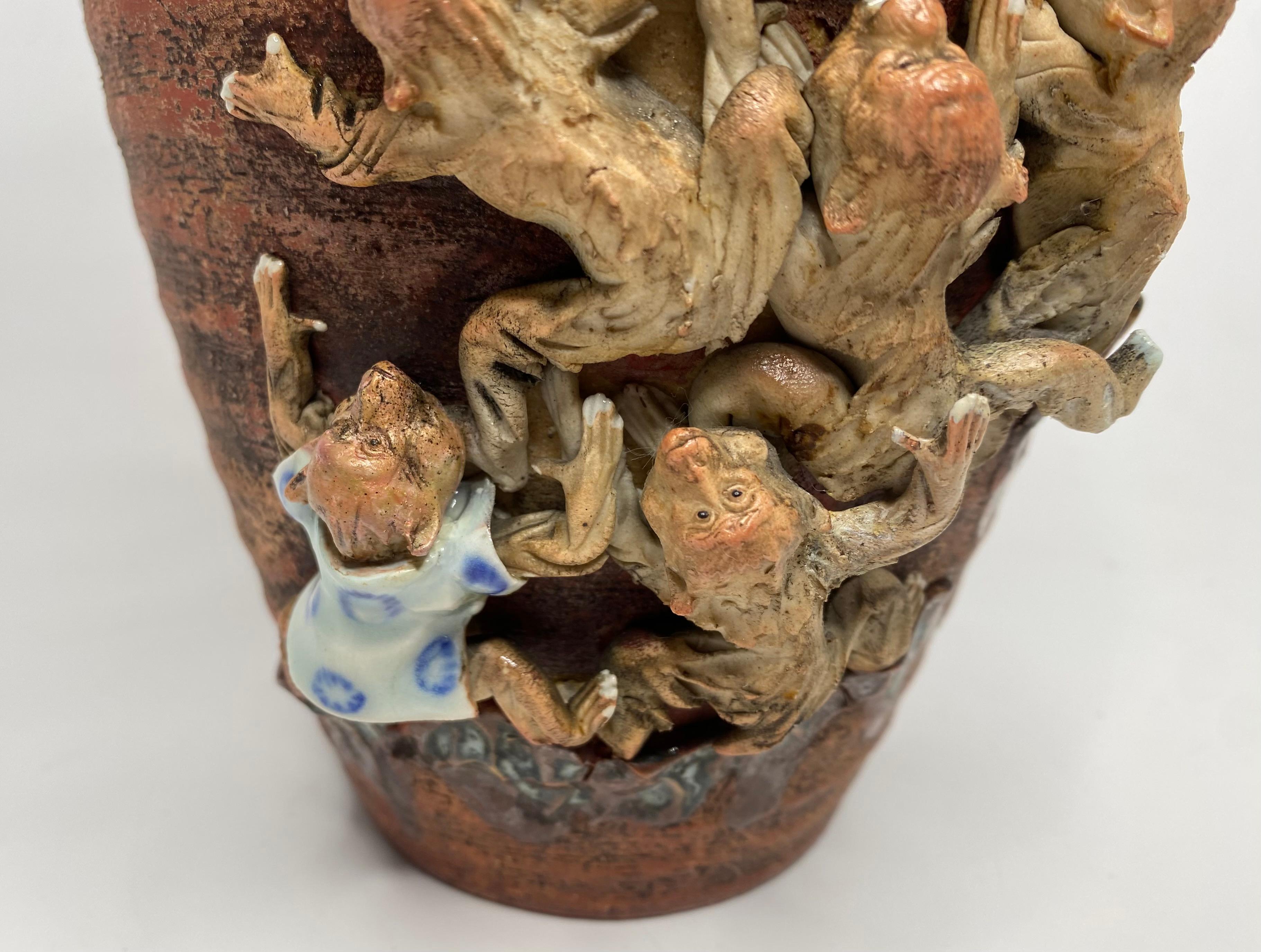 Sumidagawa pottery Monkeys vase, Ban-Ni, Japan, Meiji Period. For Sale 2