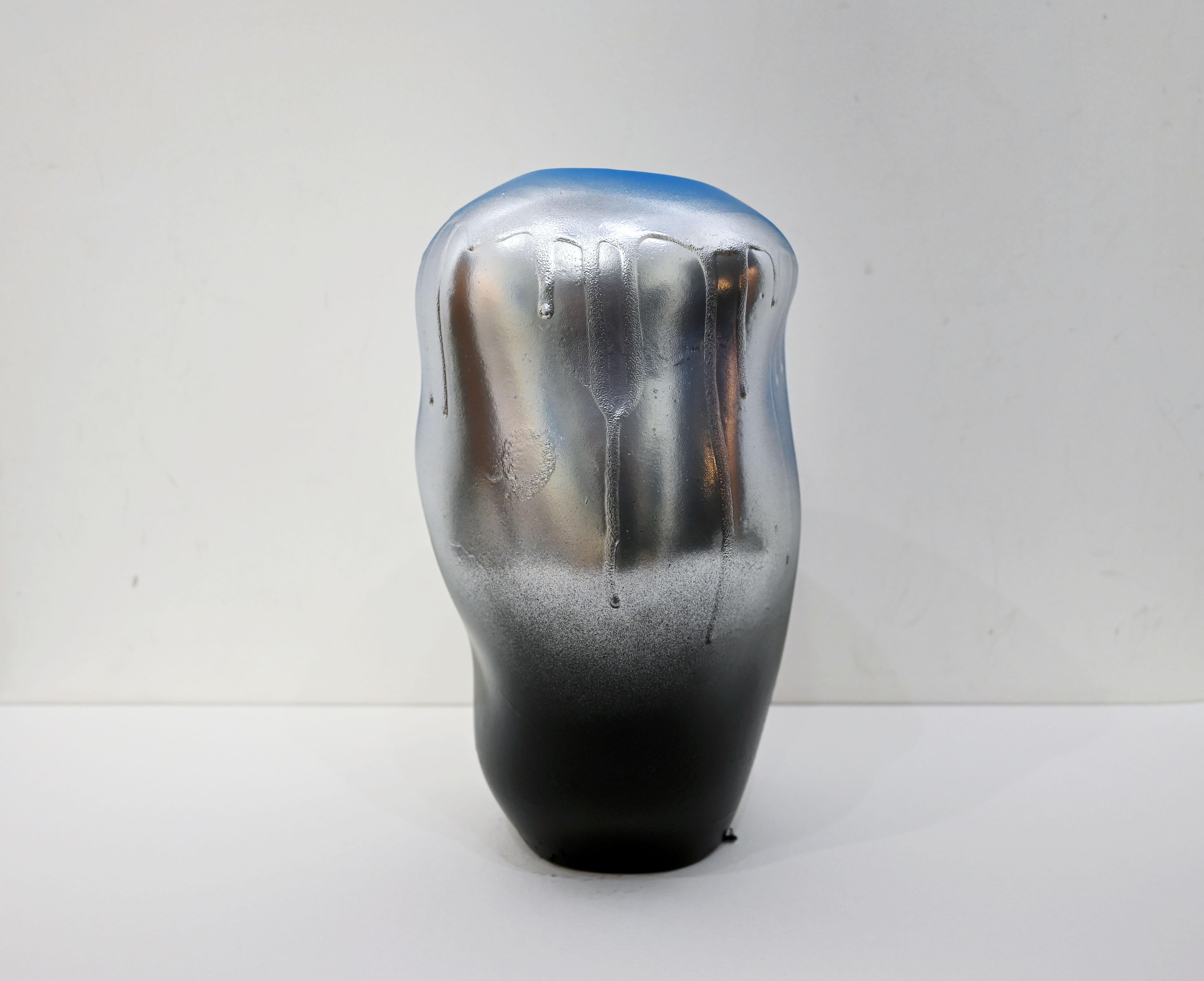 Indische zeitgenössische Kunst von Sumit Mehndiratta - Drip chrom im Angebot 10