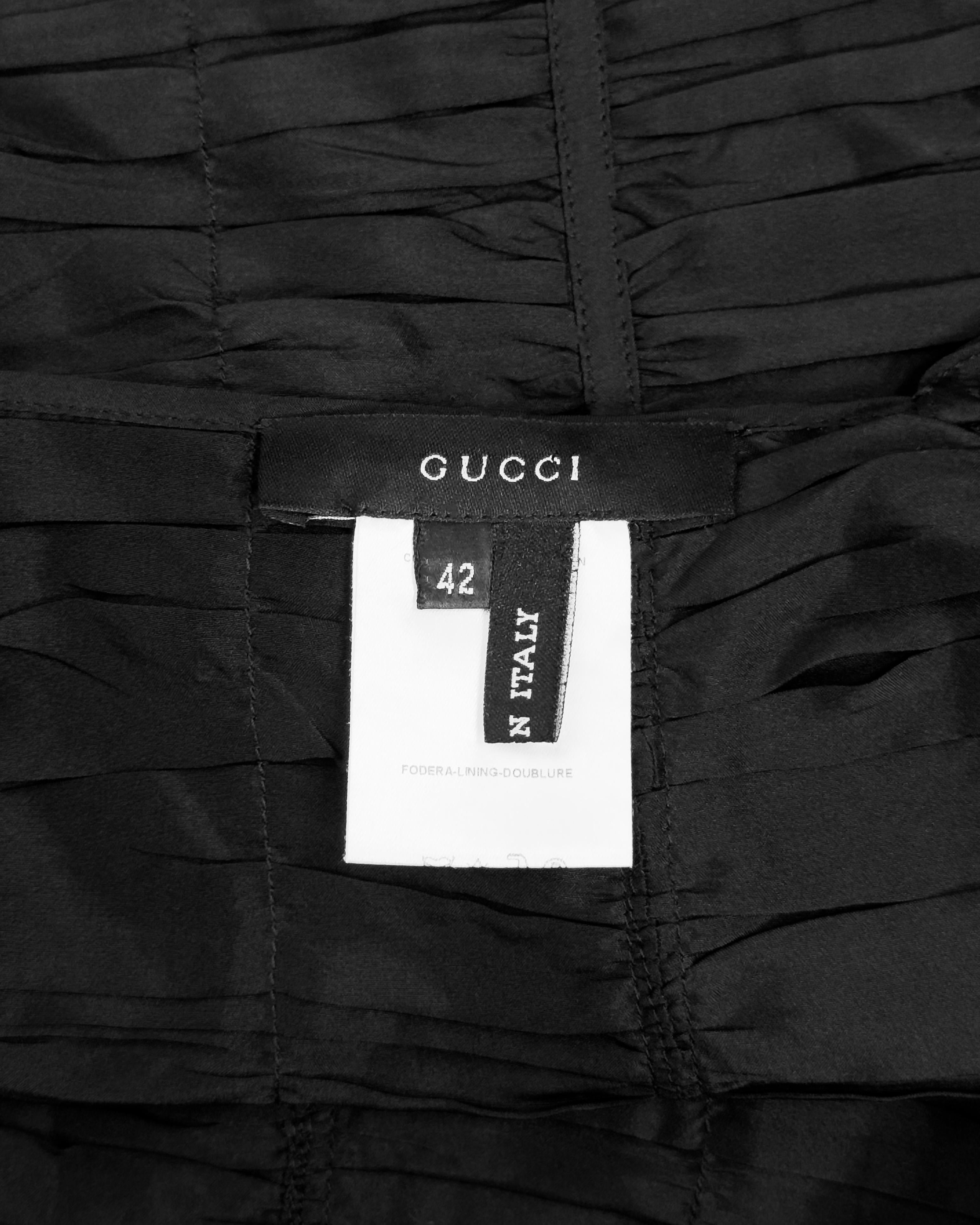 Été 2001 Gucci by Tom Ford Jupe crayon en soie froncée noire en vente 1