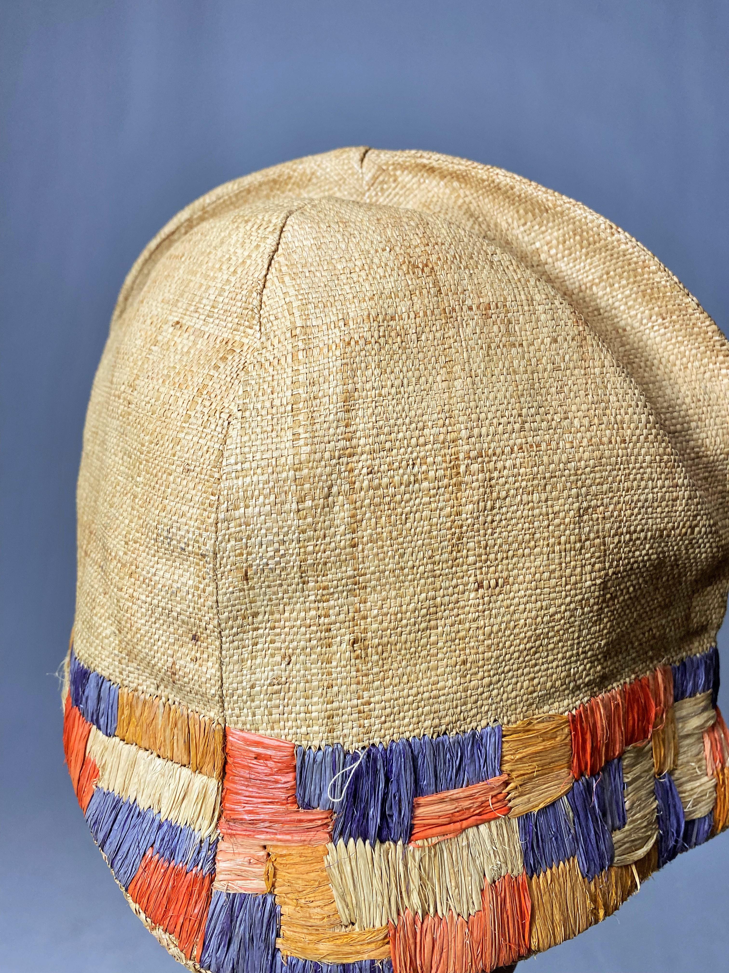 Summer cloche hat in straw and braided raffia - Bauhaus Germany Circa 1925 4