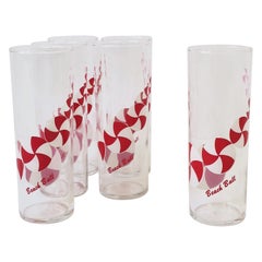 Vasos altos de cóctel de verano con diseño de pelota de playa en rojo y blanco, años 30