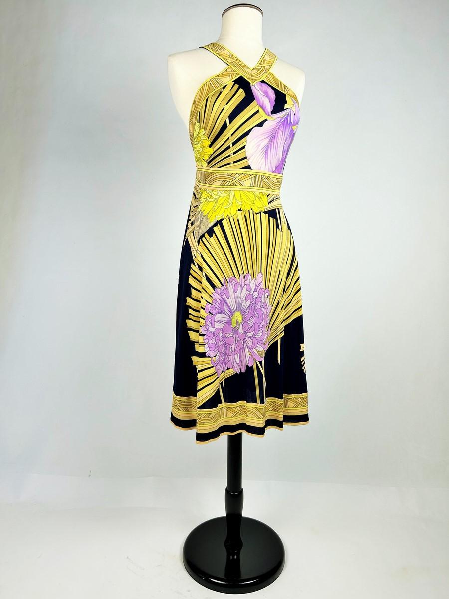 Sommerkleid von Maison Léonard aus bedrucktem Seidenjersey CIRCA 1980 Damen im Angebot