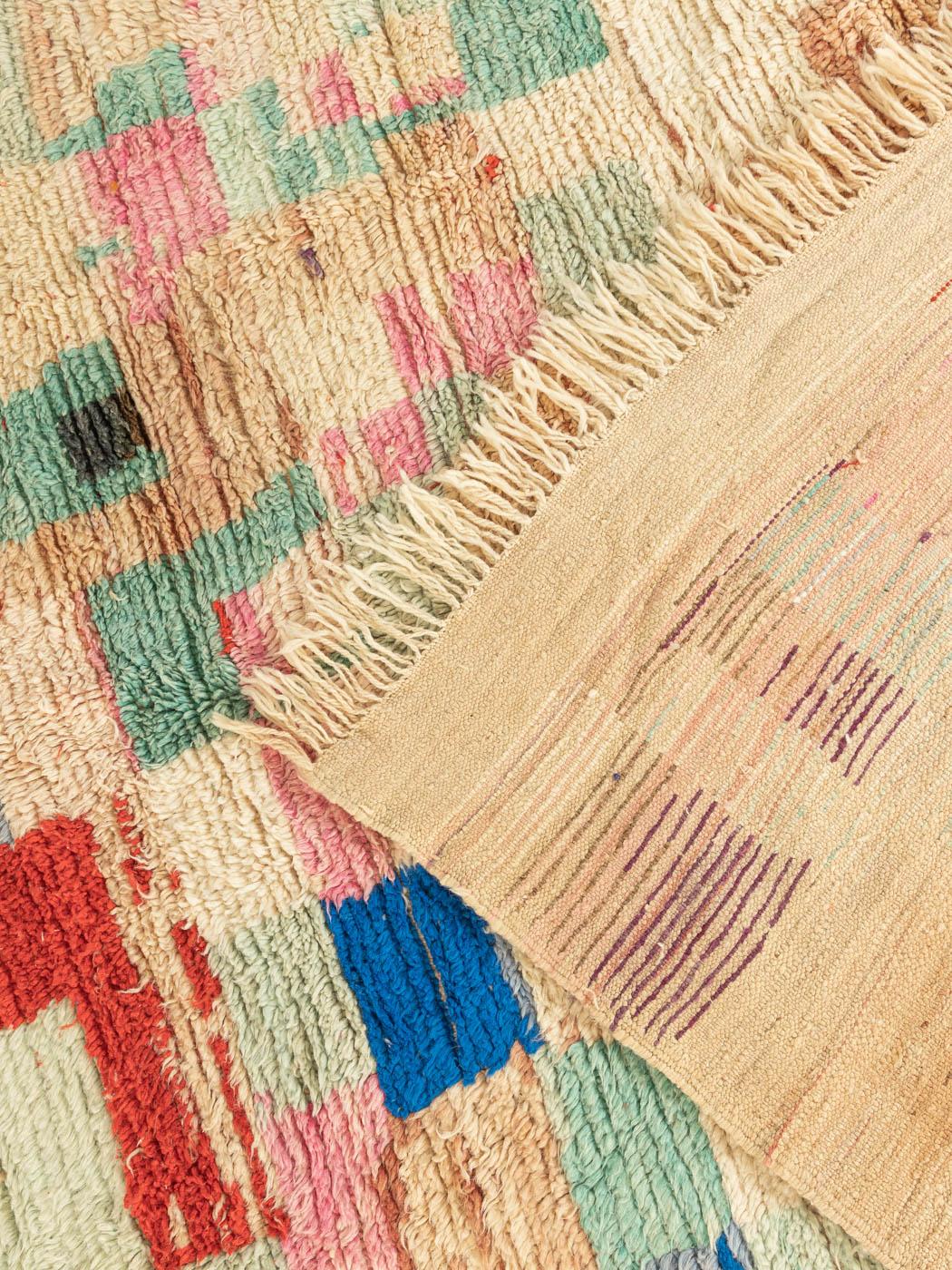 Alfombra bereber marroquí contemporánea Boujad como un campo de verano de Paul Klee Siglo XXI y contemporáneo en venta