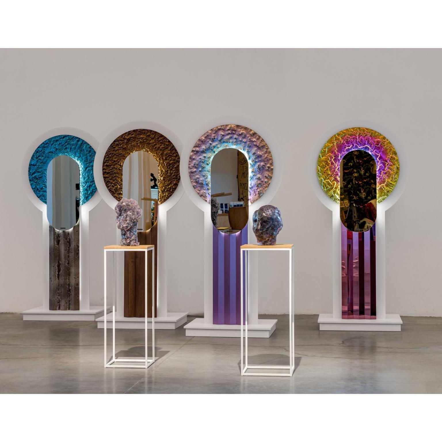 Vetro Specchio decorativo a figura intera Summer Four Seasons di PANOPTIKUM COLLECTIONS in vendita