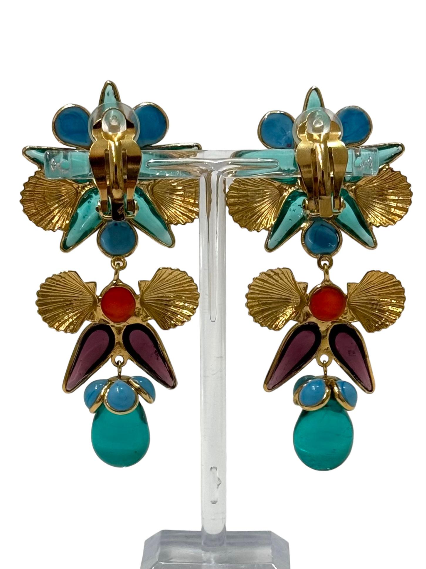 Summer in Greece Long Clip Drop Earrings

Materials : poured glass, gold (24k) plated brass
Size  : 7,5 X 3,5cm
Colour : As the photo


Handmade in our Parisian workshop


Gripoix jewels are handmade in our parisian workshop.

Gripoix Paris –