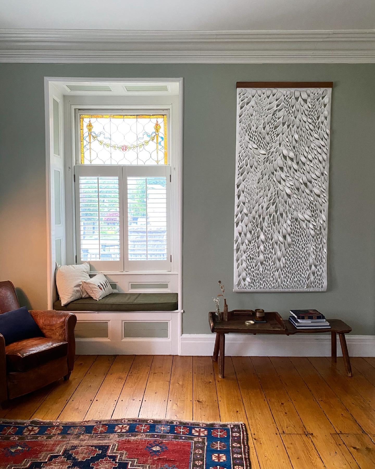 Pergamino de papel cortado a mano , Tapices escultóricos 60x36 en venta 4