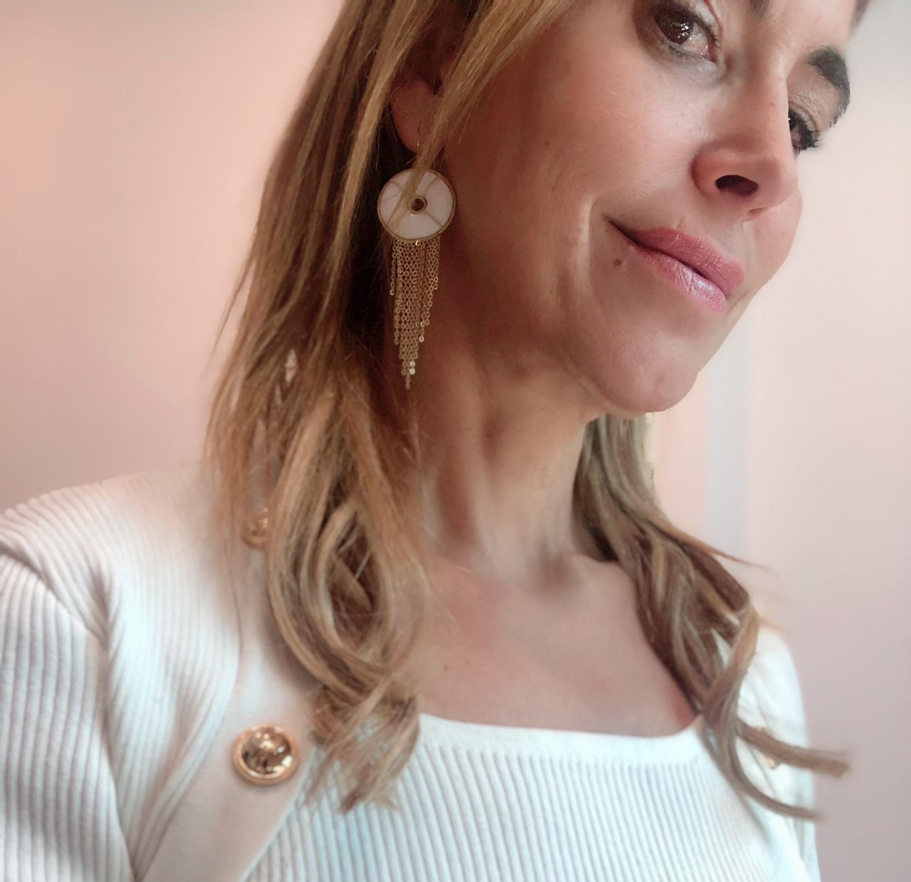 Créoles éclabousssures d'été en or 18 carats avec motif de Mandala en quartz rose en vente 2