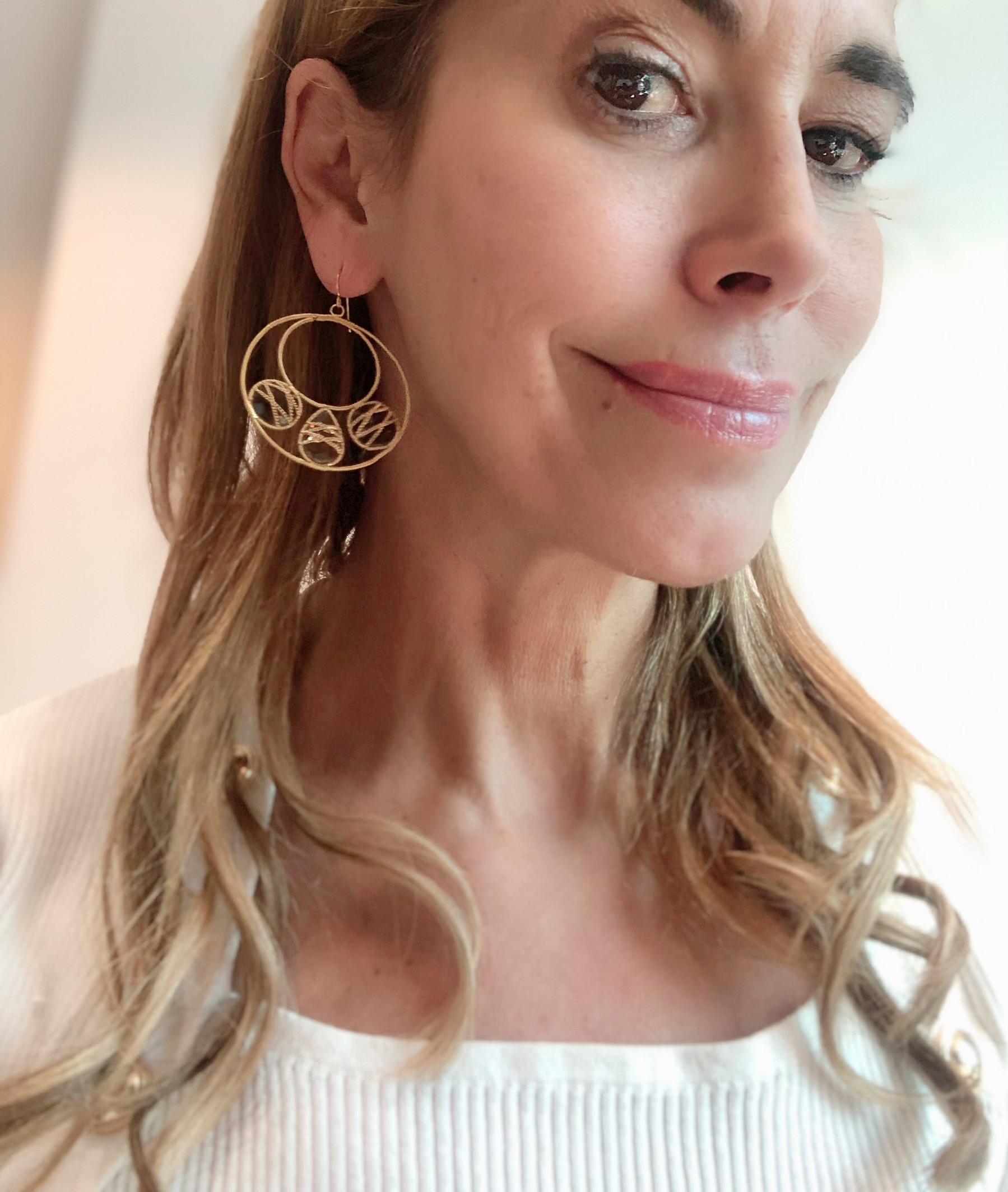 Summer Splash Hoop Mandala 18k Gold Earrings with 4 Smoked Quartzs motifs For Sale 2