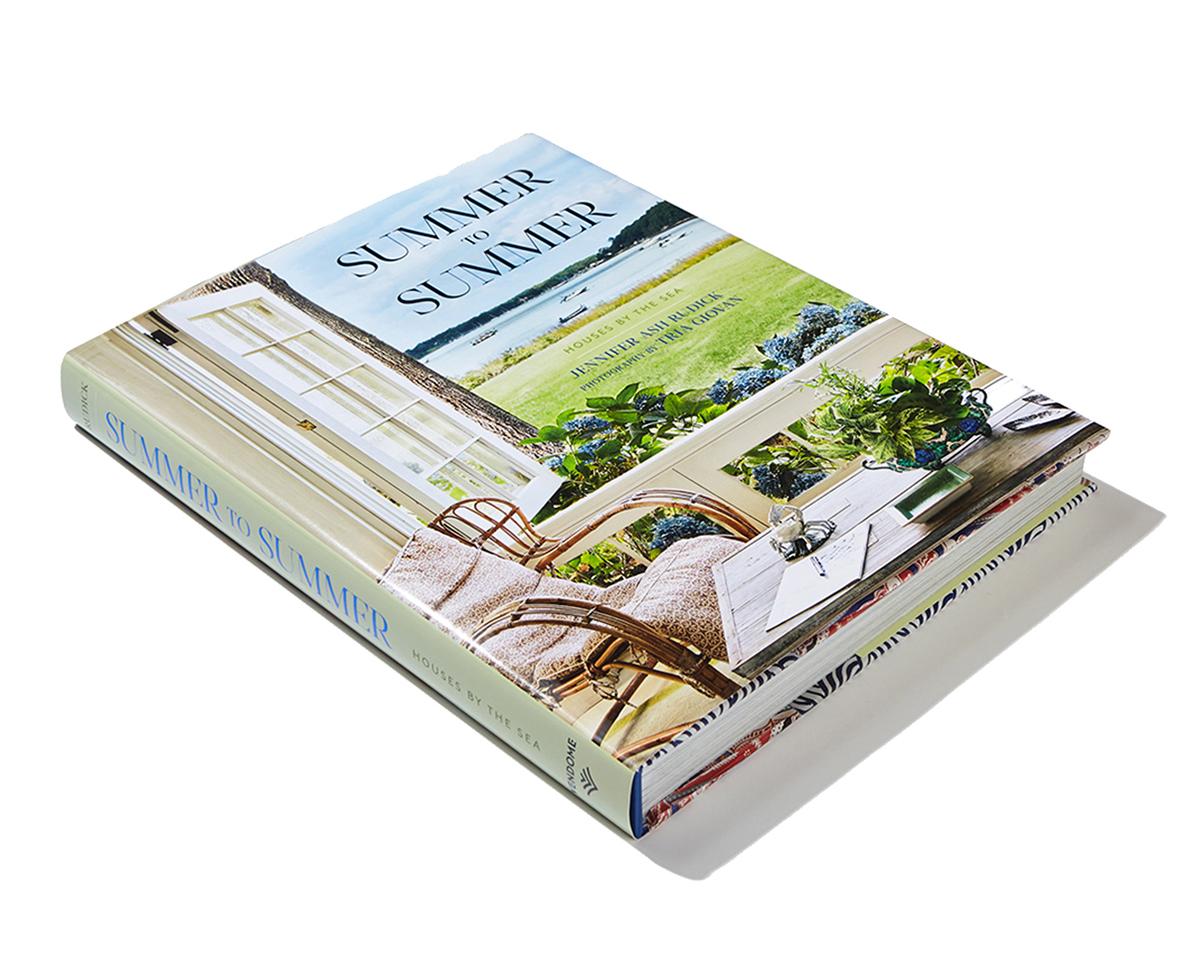 Summer to Summer
Houses by the Sea
By: Jennifer Ash Rudick
Photography by Tria Giovan

From the rocky coast of Maine to the sandy beaches of the Hamptons, from Nantucket to Newport, from Fire Island to Fishers Island, from Martha’s Vineyard to