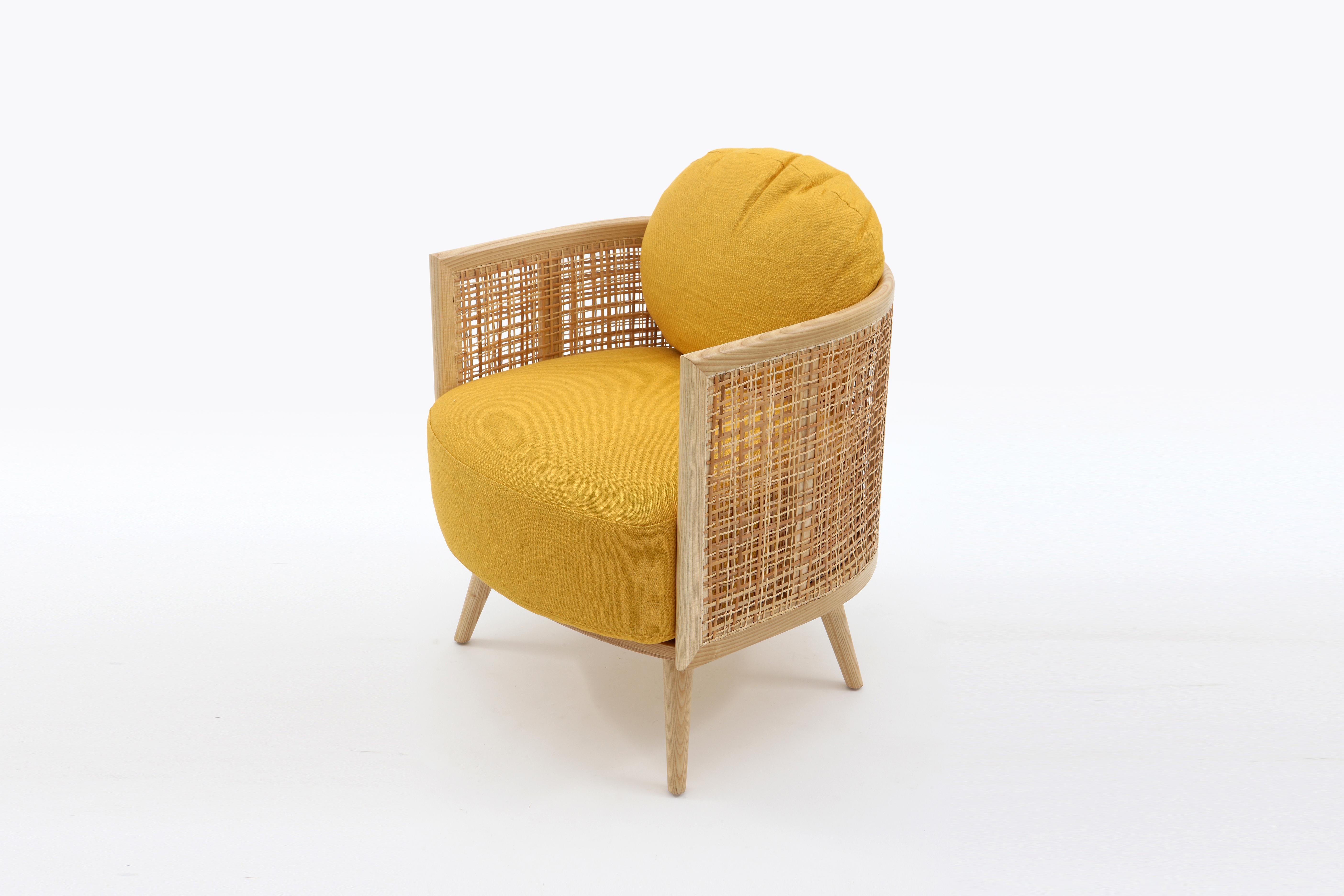 Modern Summerland Armchair in solid ash wood and straw weaving pattern For Sale