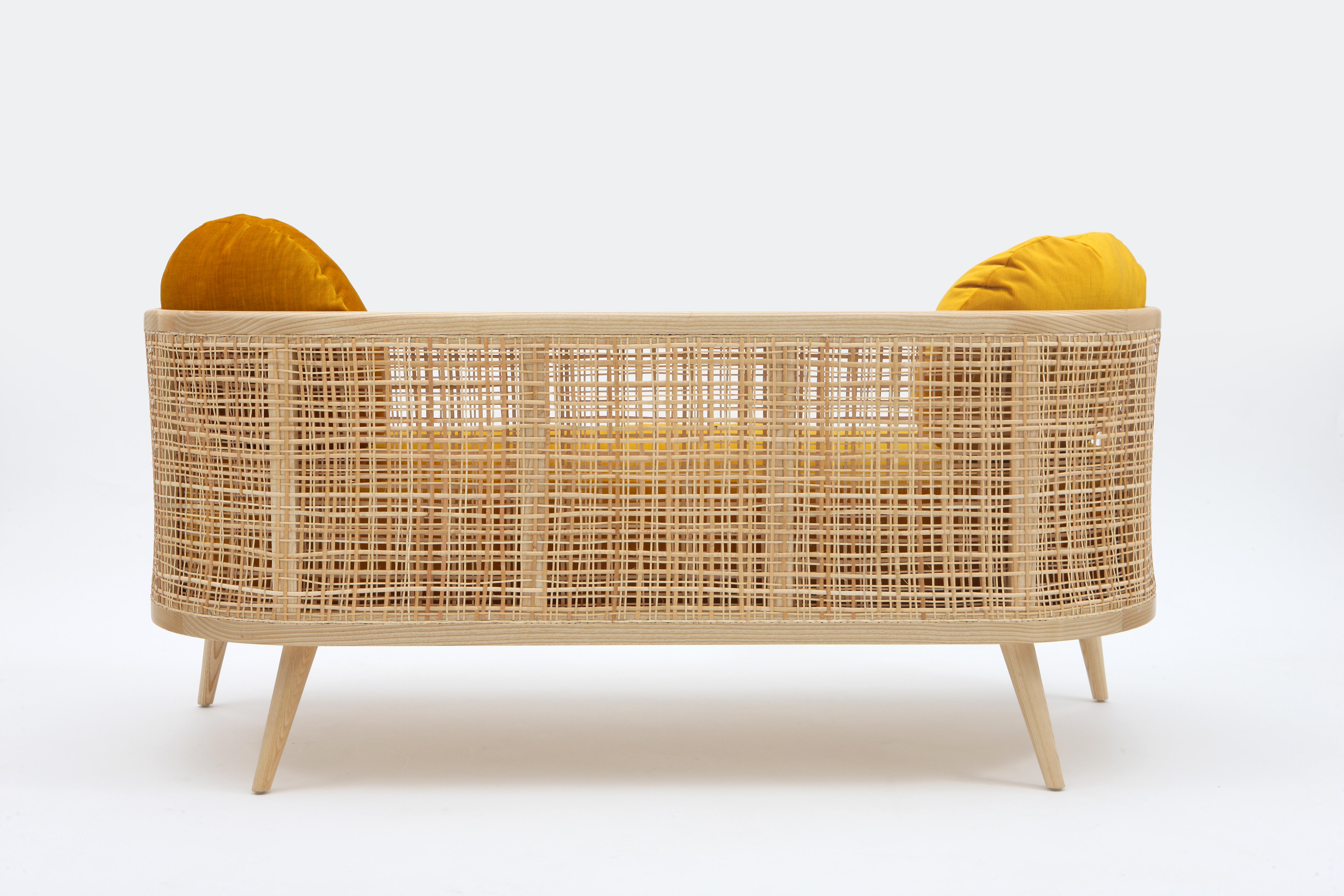 Modern Summerland Sofa in solid ash wood and straw weaving pattern For Sale