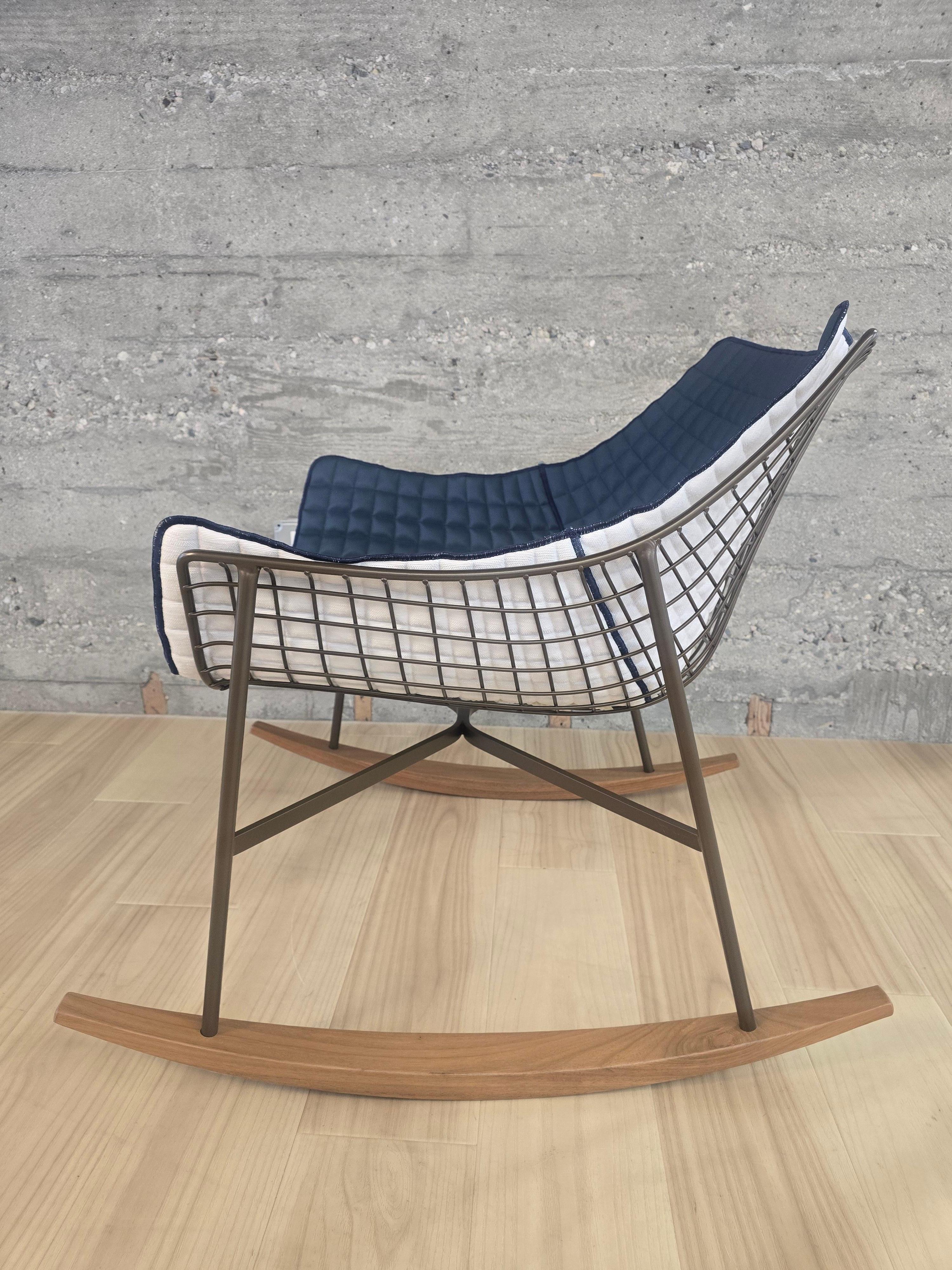 XXI secolo e contemporaneo Summerset Outdoor Rocking Chair in vendita