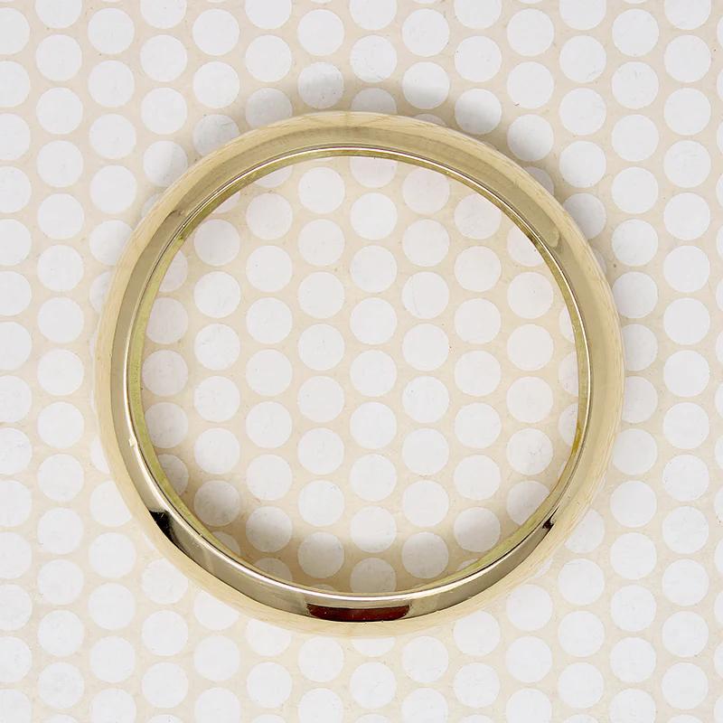 
Prächtiger gewölbter Armreif aus 14k Gold

    $ 5,295.00 

Der Versand wird an der Kasse berechnet.
Menge
- +

Ein prächtiger Armreif aus glänzendem 14-karätigem Gelbgold. Der Armreif ist schwer und breit und hat eine tief geschwungene Kuppel. Mit