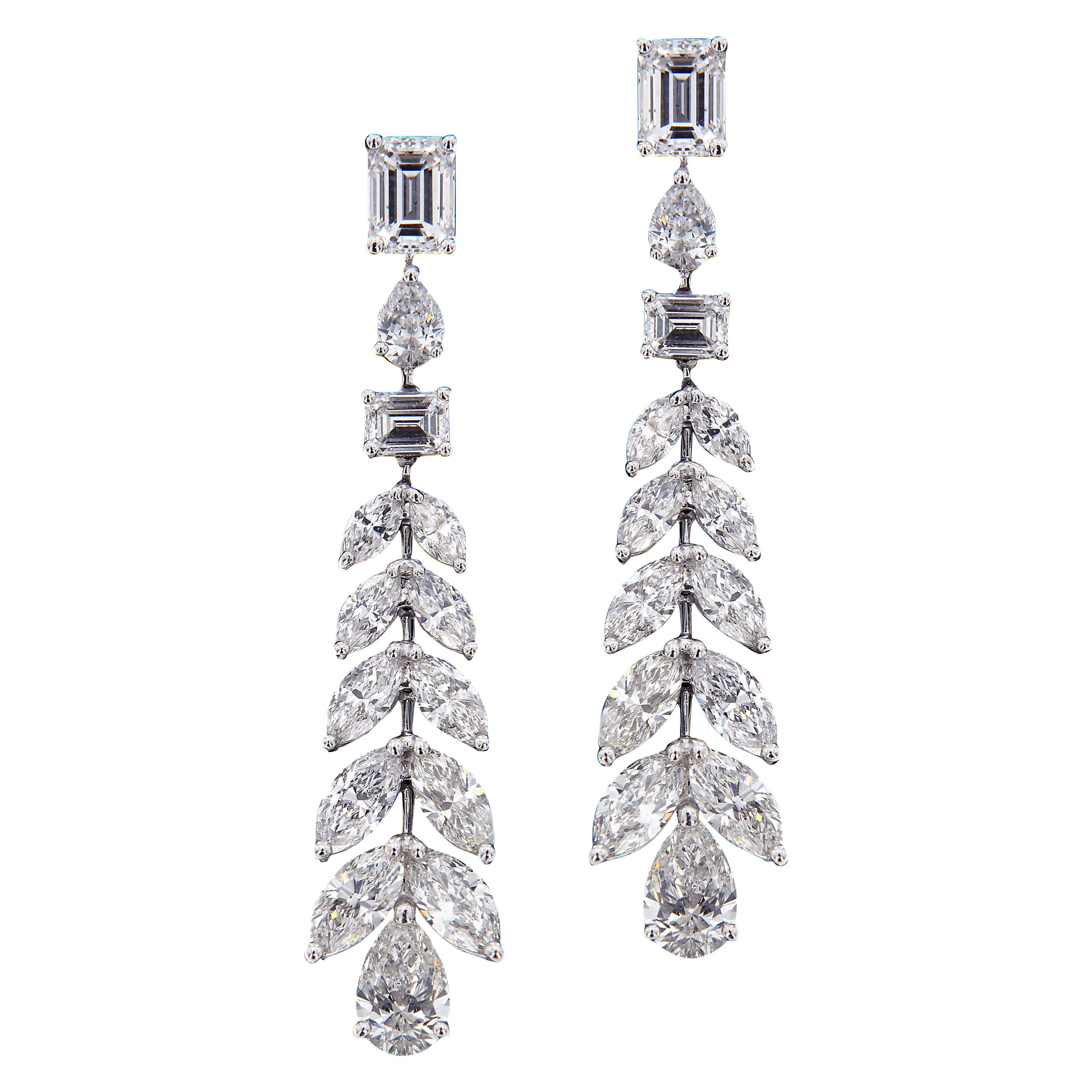 Sumptuous 18 Karat White Gold and Diamond Wedding Earrings For Sale