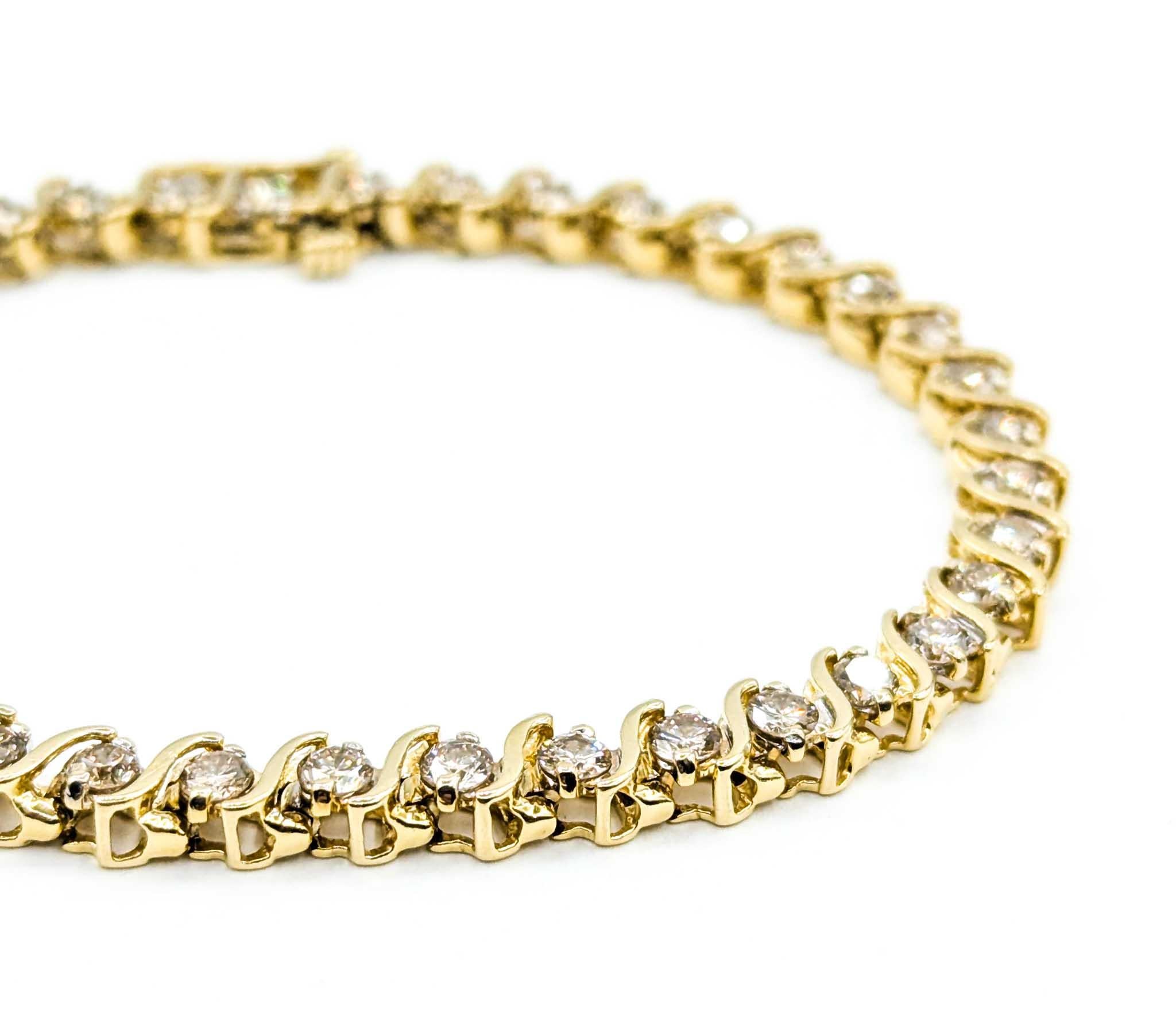 Contemporain Sumptuous 3.8ctw Diamond Encrusted 14ky Tennis Link Fashion Bracelet en vente