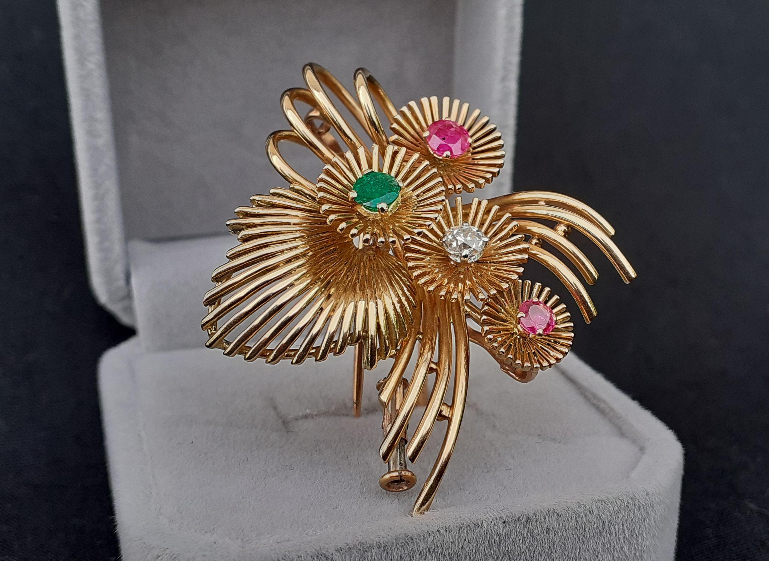 Sumptuous Bouquet of Flowers Lapel Pin Brooch in Gold and Gems For Sale 7