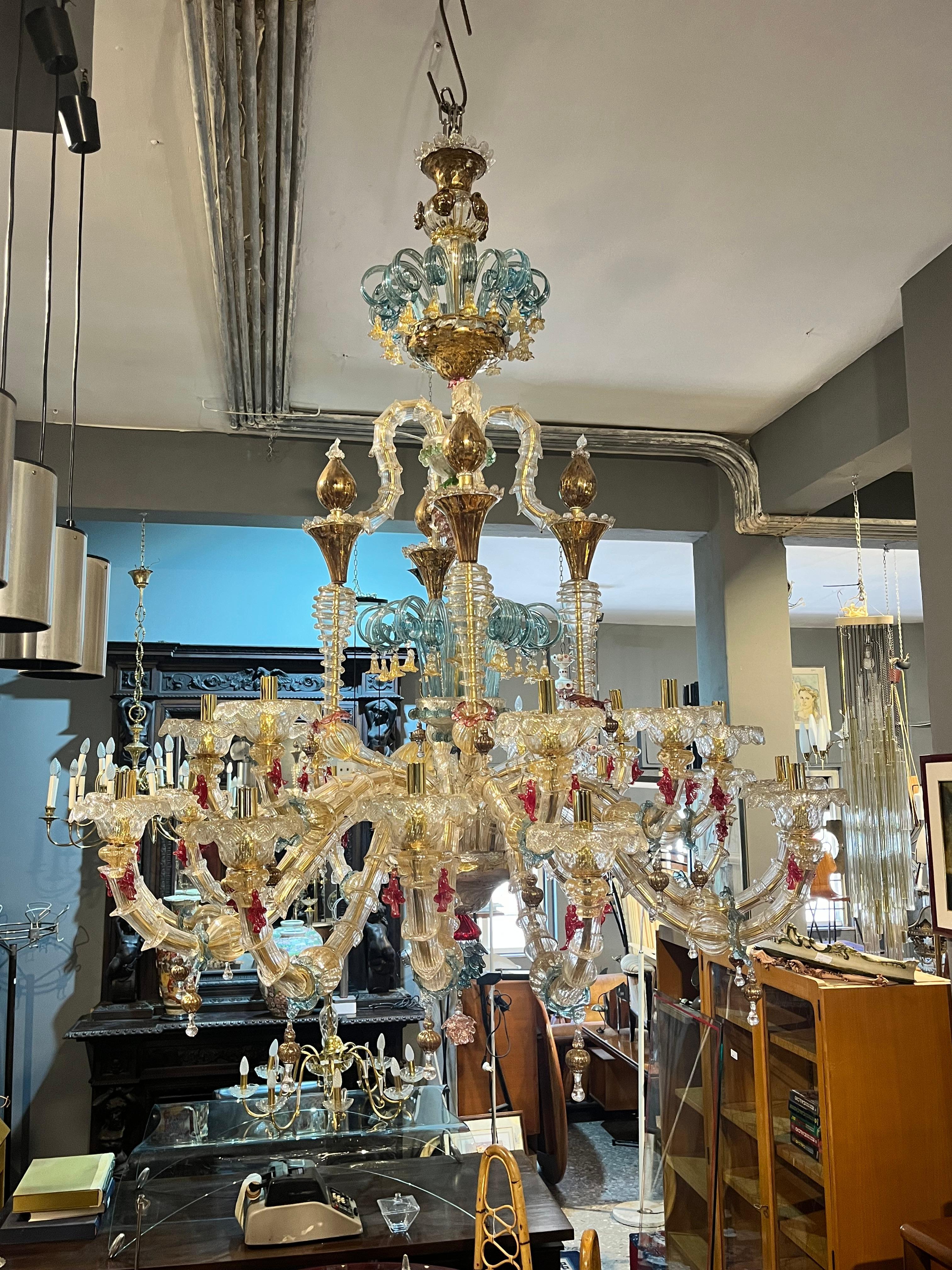 Sumptuous chandelier in Murano Ca'rezzonico with 20 lights In condizioni buone in vendita a Catania, IT