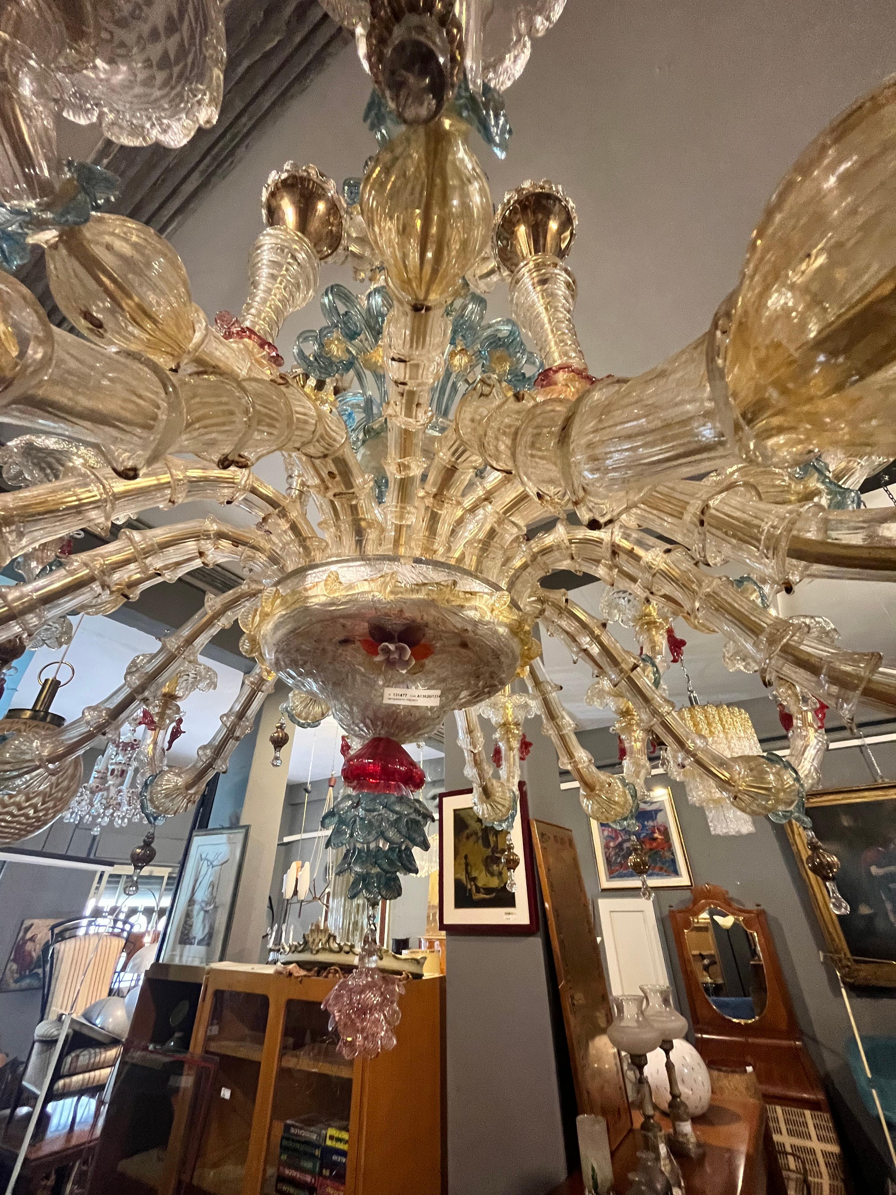 Sumptuous chandelier in Murano Ca'rezzonico with 20 lights in vendita 3