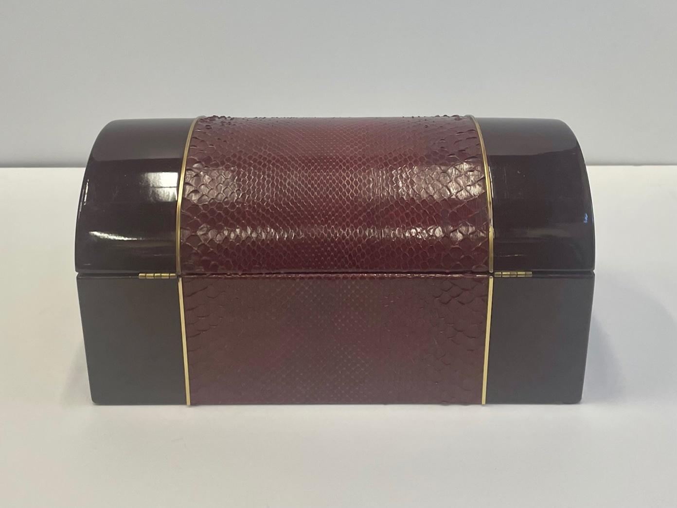 Sumptuous Italian Faux Snakeskin & Brass Decorative Box Lined in Velvet For Sale 6