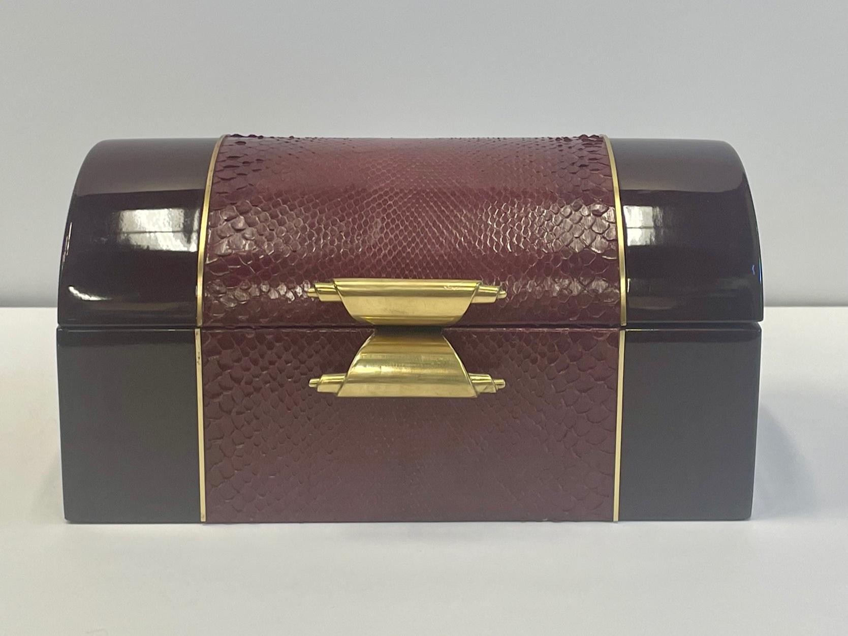 Late 20th Century Sumptuous Italian Faux Snakeskin & Brass Decorative Box Lined in Velvet For Sale