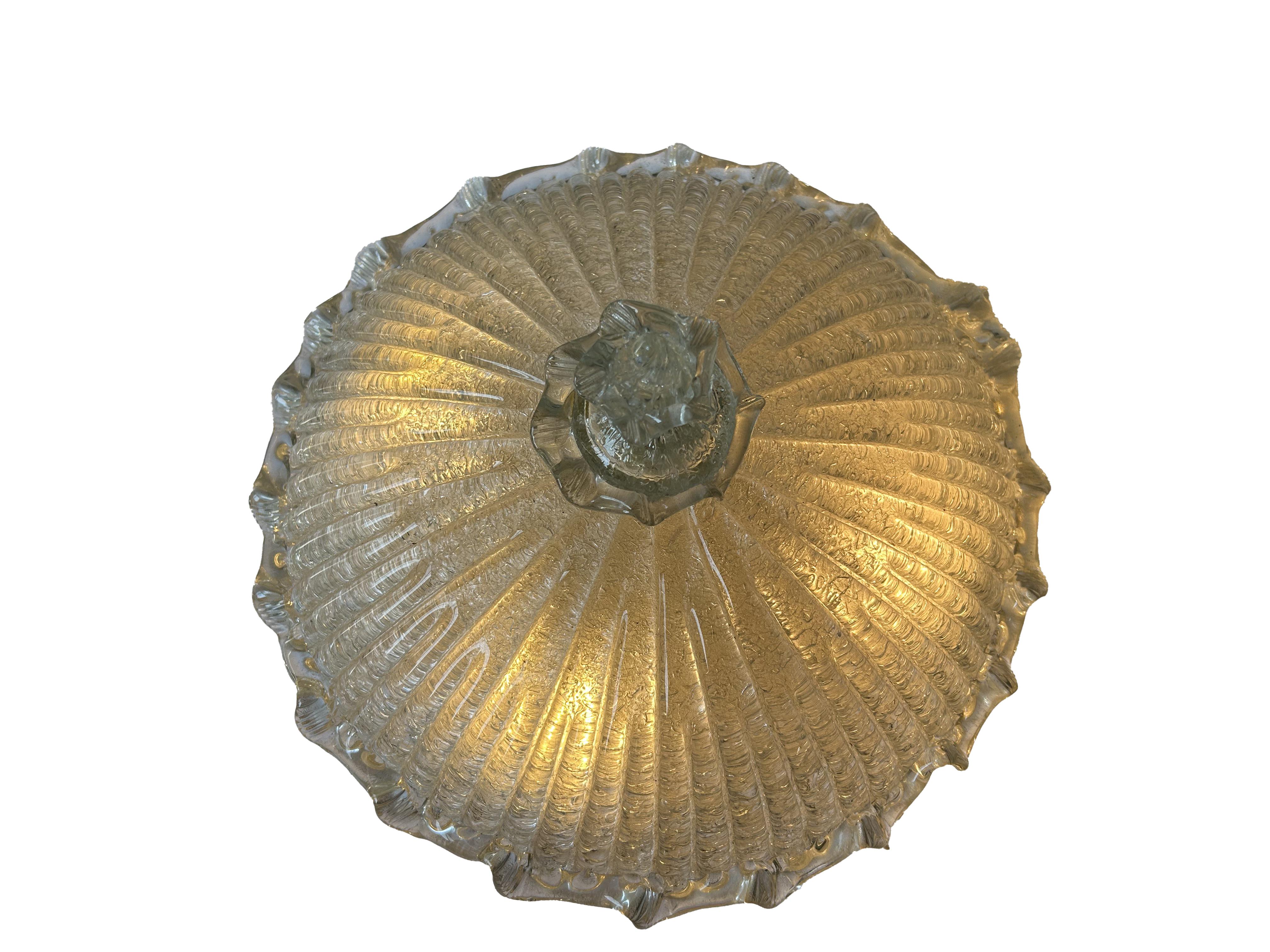 Italian Sumptuous Murano Glass Pagoda with Gold Inclusions, 1980's For Sale
