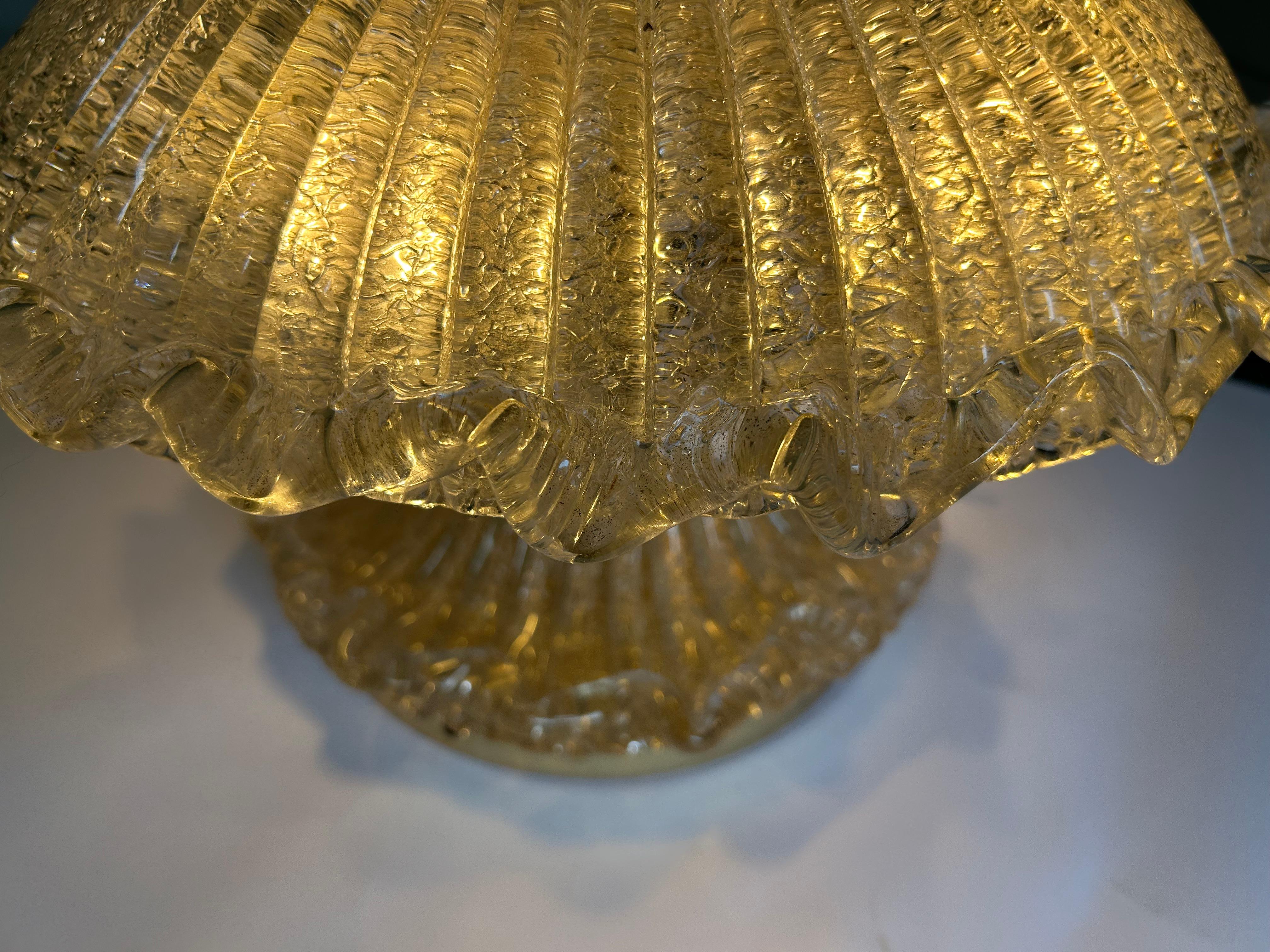 Late 20th Century Sumptuous Murano Glass Pagoda with Gold Inclusions, 1980's For Sale