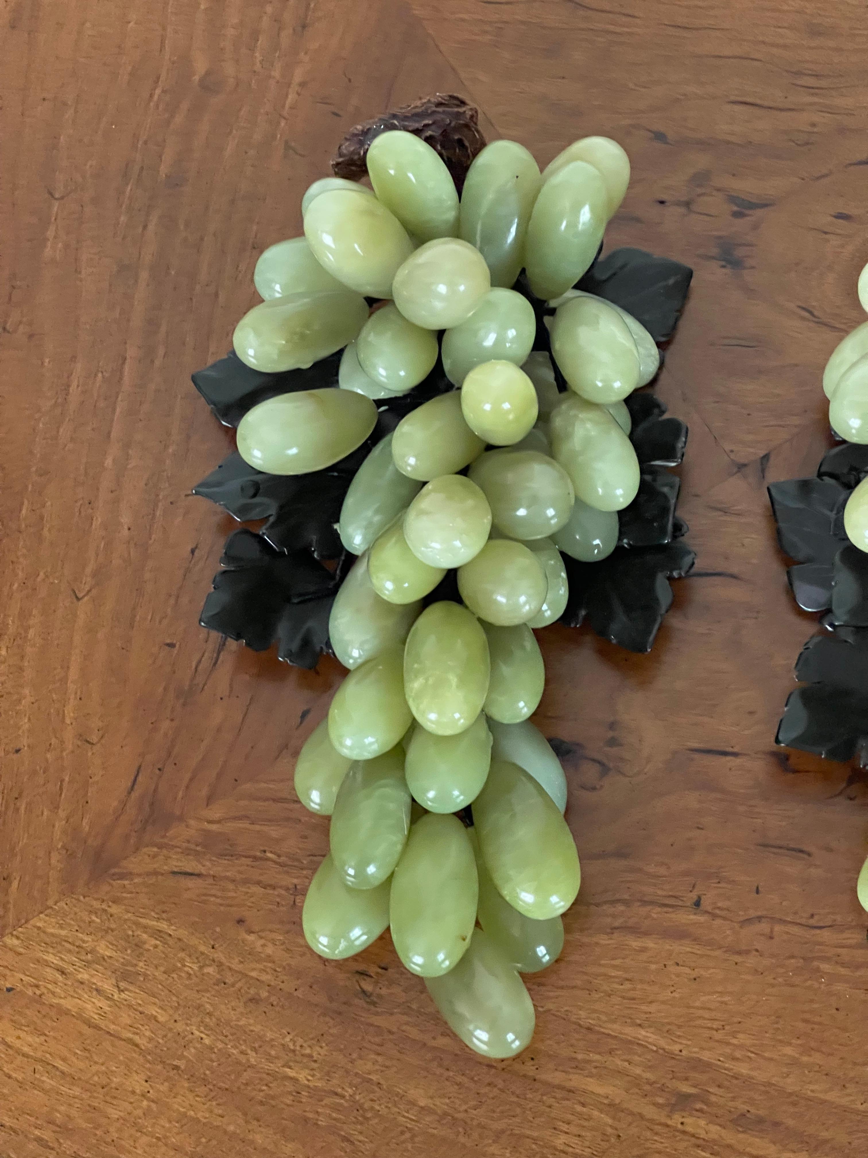 Sumptuous Pair with c Jade Jadeite Grapes Sculptures In Good Condition For Sale In Boca Raton, FL