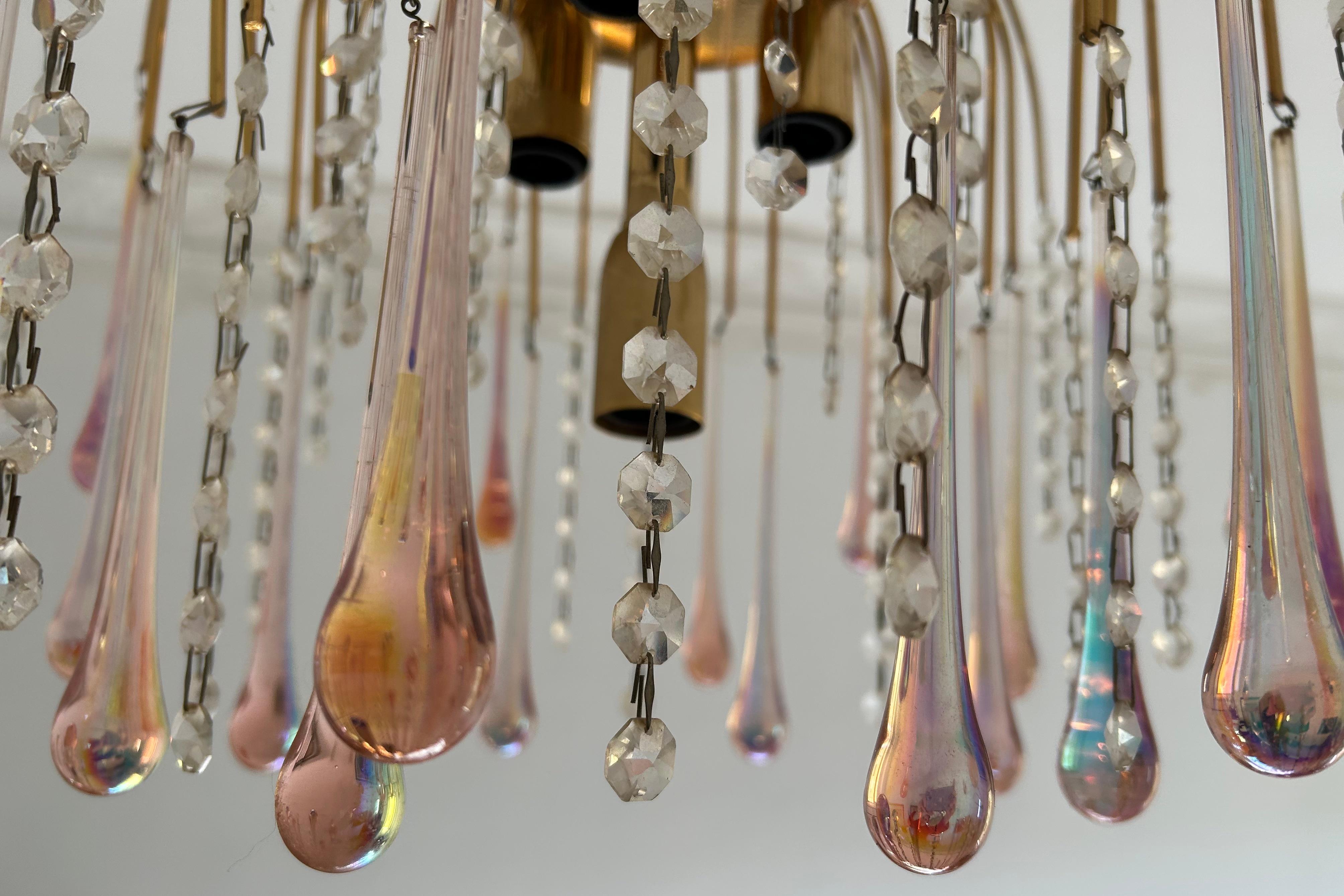 Italiano Sontuoso lampadario a gocce di pioggia rosa di Murano, anni '80 in vendita