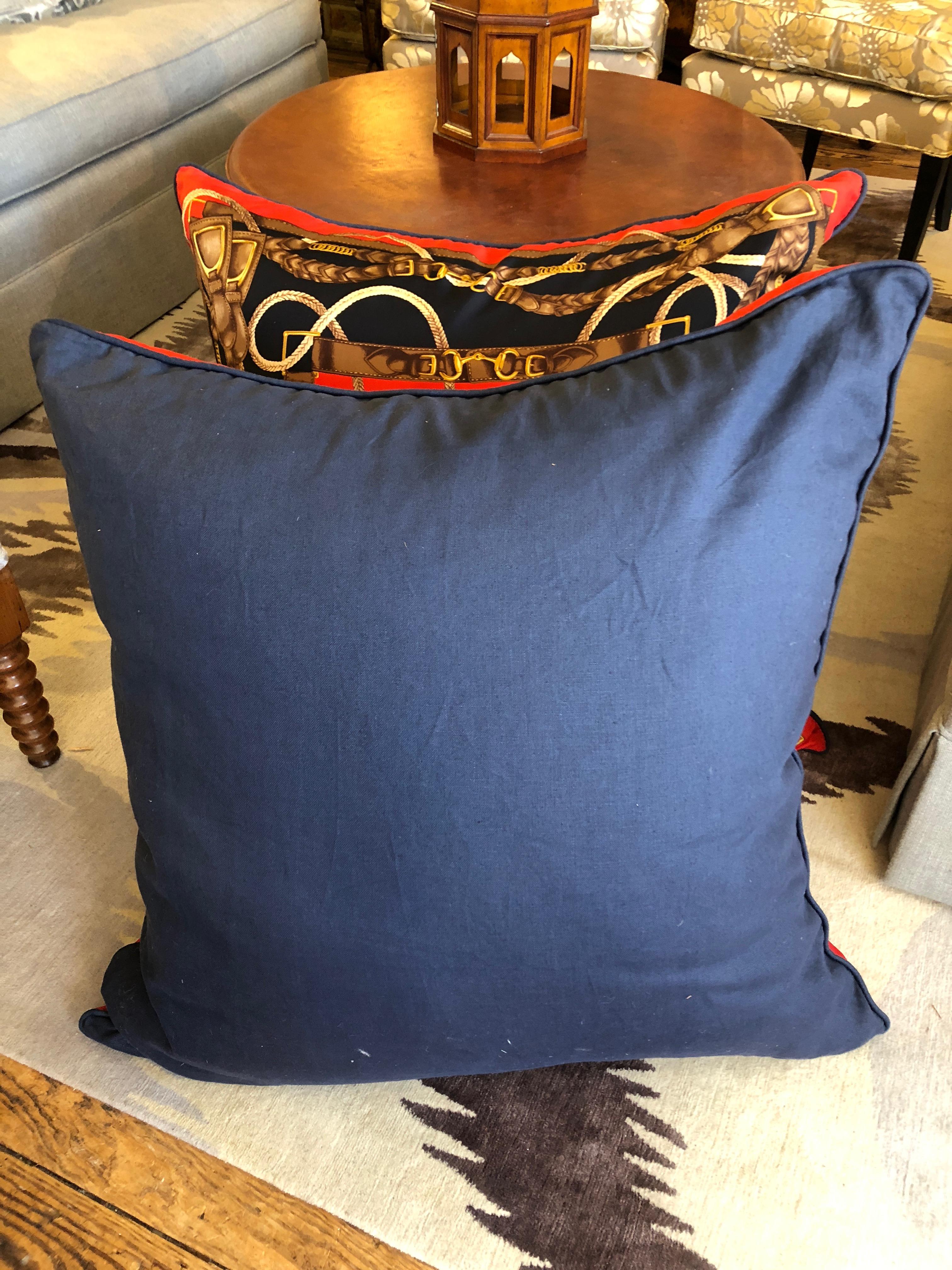 American Sumptuous Set of Ralph Lauren Pillows in Red and Navy Blue
