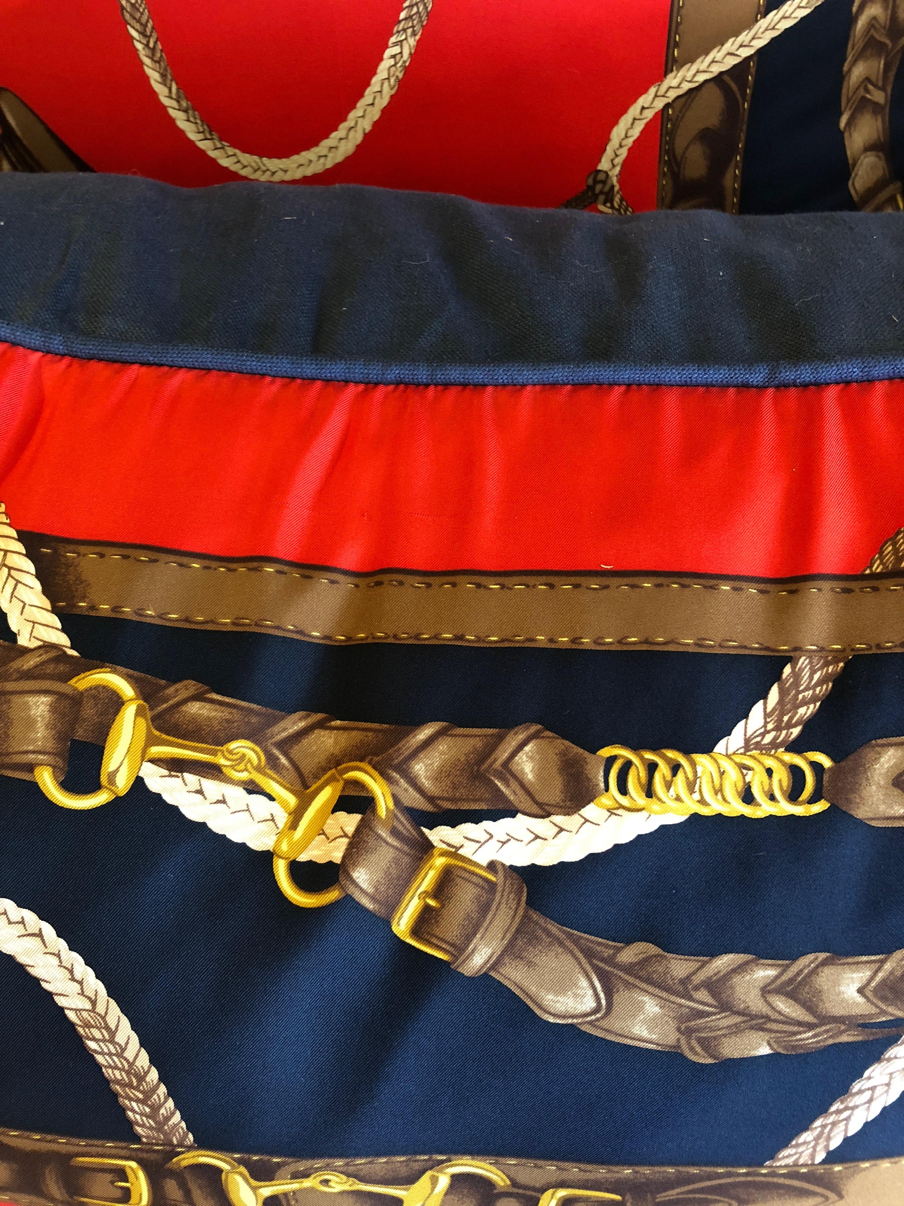 Cotton Sumptuous Set of Ralph Lauren Pillows in Red and Navy Blue